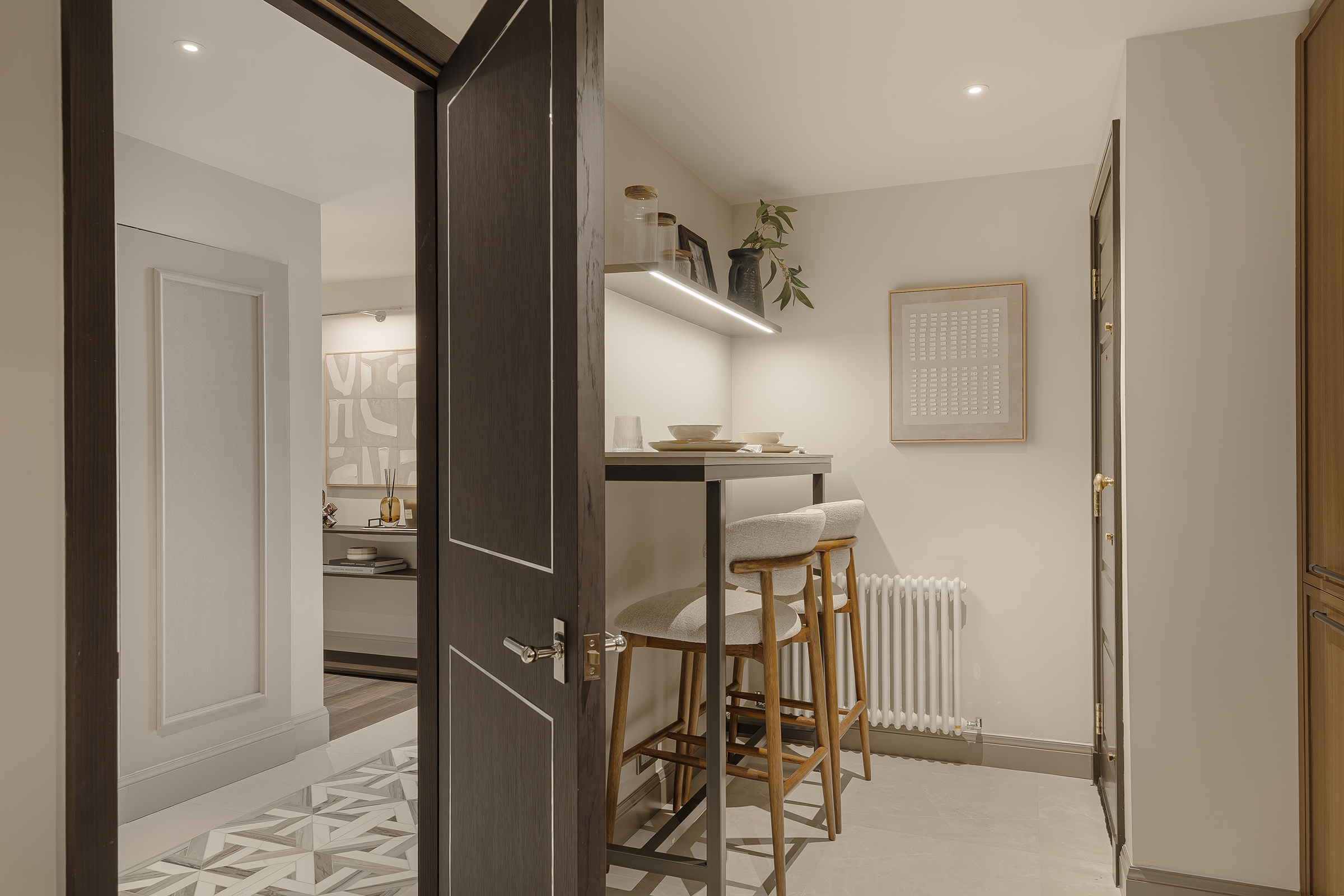  Turnkey Three-Bedroom Apartment in Mayfair - 物件實景