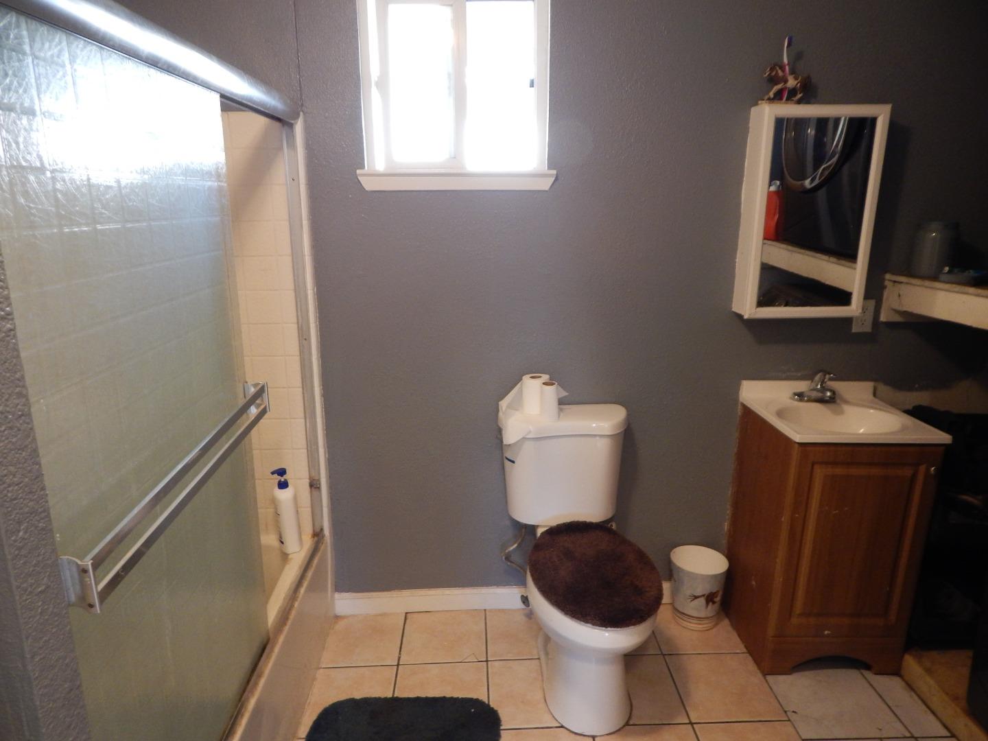 San Jose - Central, California, 95116, United States, 3 Bedrooms Bedrooms, ,2 BathroomsBathrooms,Residential,For Sale,1735453