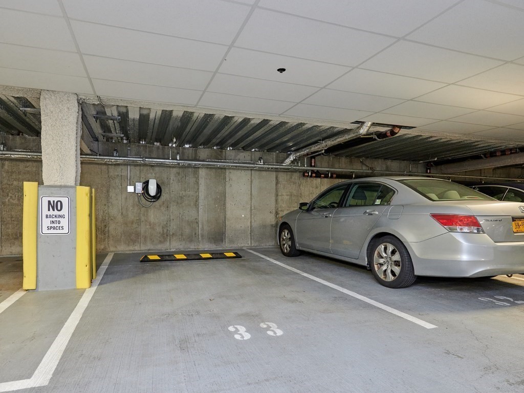 Cambridge, Massachusetts, 02141, United States, 1 Bedroom Bedrooms, ,2 BathroomsBathrooms,Residential,For Sale,1976381