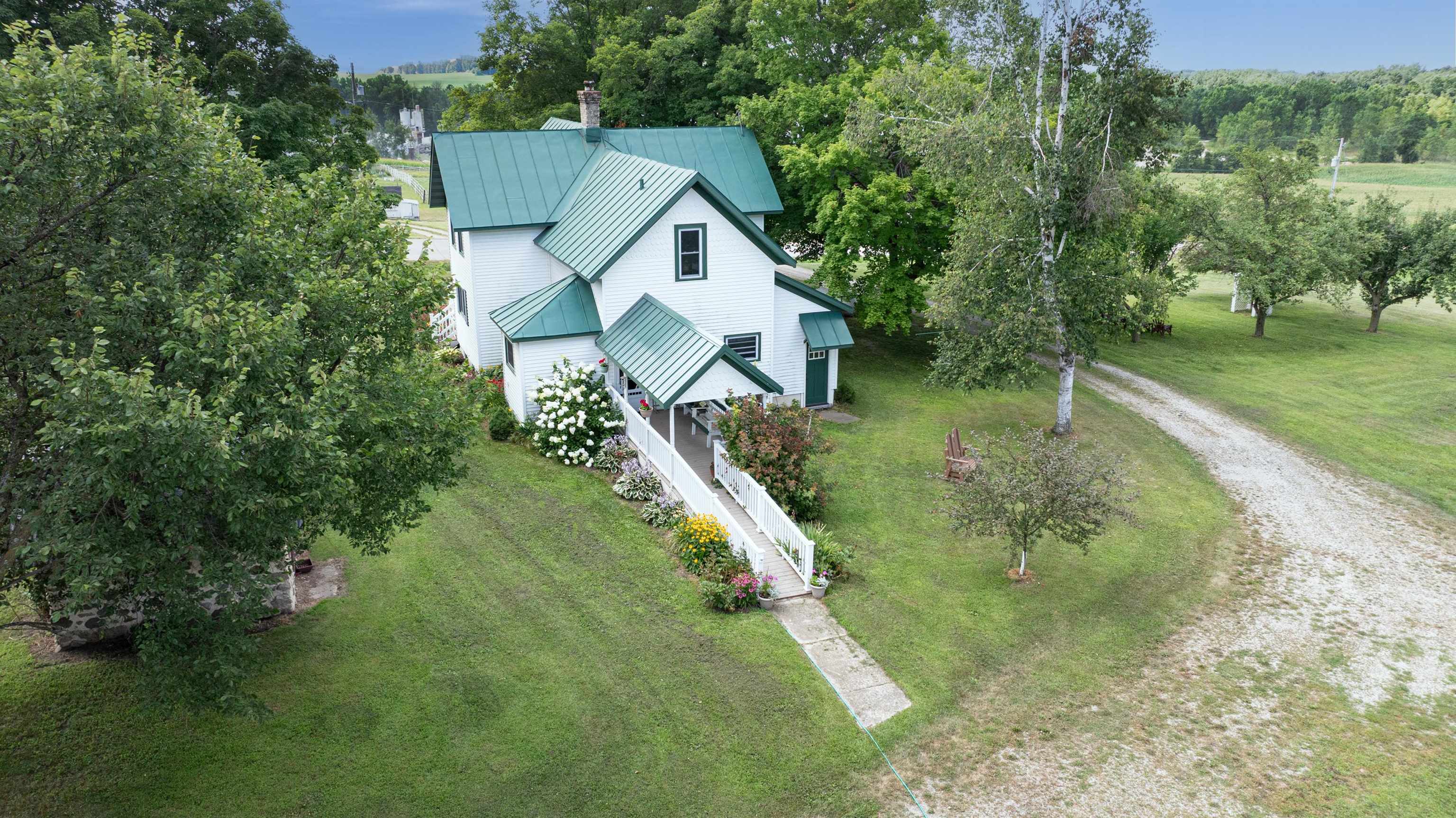Bonduel, Wisconsin, 54107, United States, 4 Bedrooms Bedrooms, ,1 BathroomBathrooms,Residential,For Sale,1937889