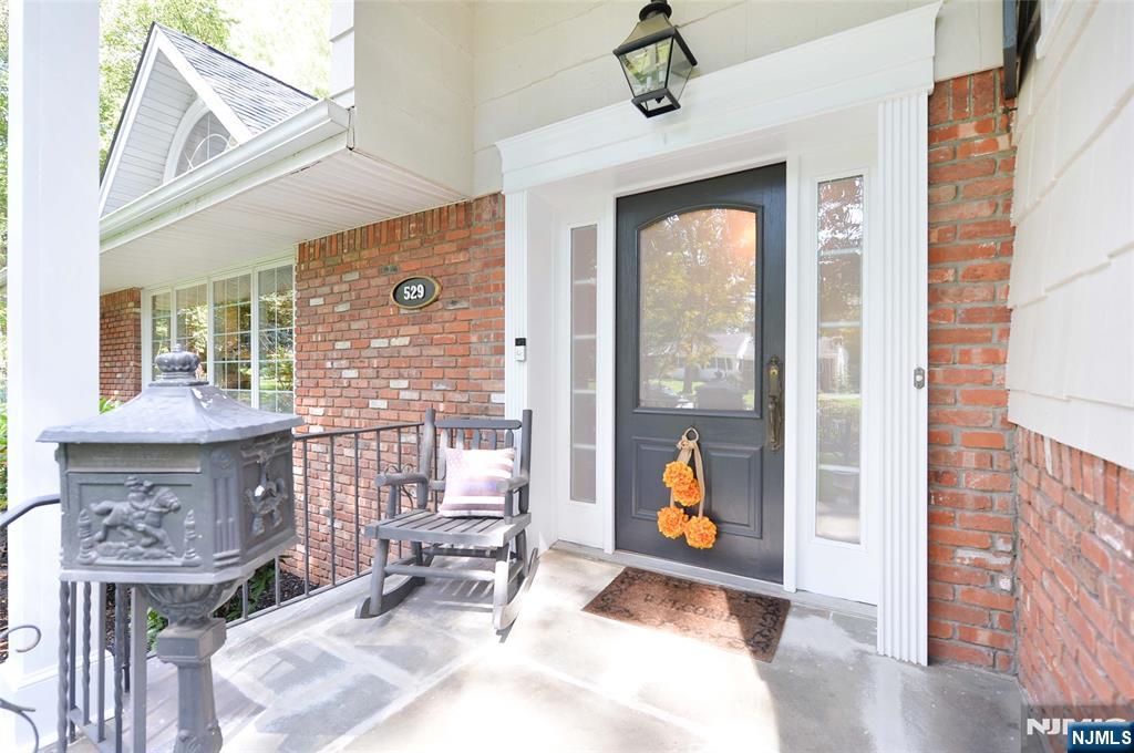 Wyckoff, New Jersey, 07481, United States, 4 Bedrooms Bedrooms, ,3 BathroomsBathrooms,Residential,For Sale,1950847