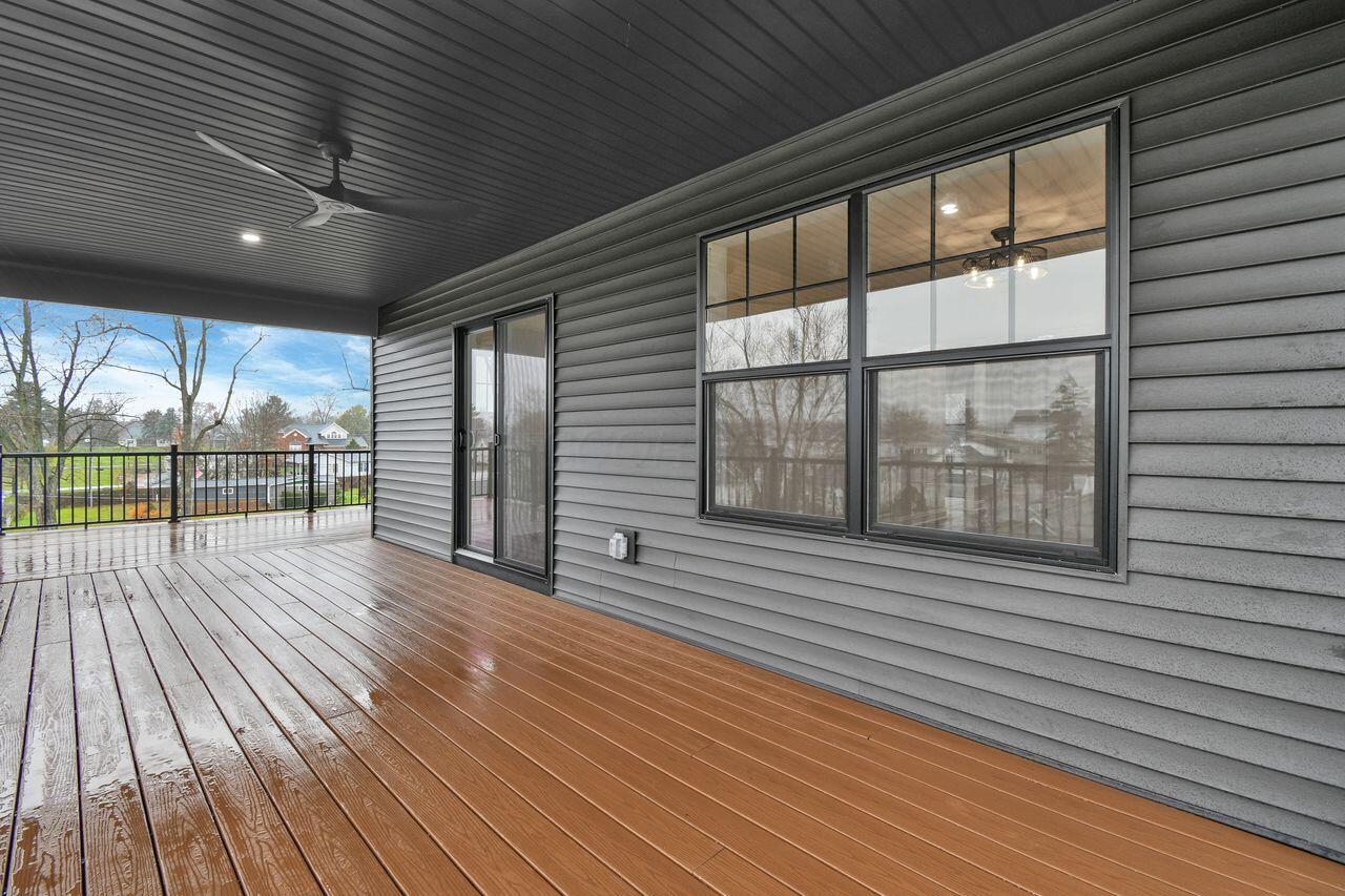 Thornville, Ohio, 43076, United States, 4 Bedrooms Bedrooms, ,4 BathroomsBathrooms,Residential,For Sale,1998970