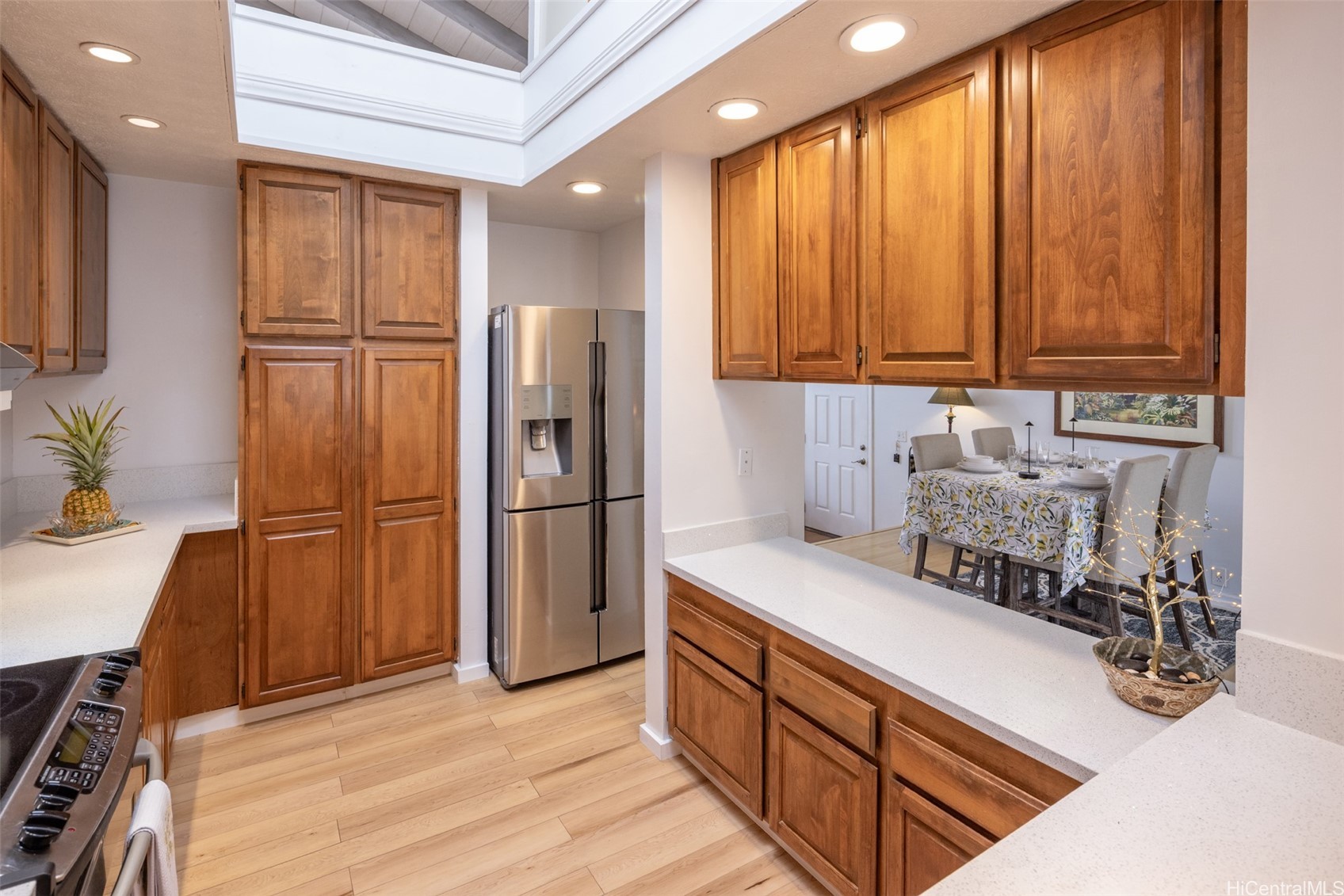 Honolulu, Hawaii, 96825, United States, 3 Bedrooms Bedrooms, ,3 BathroomsBathrooms,Residential,For Sale,1987941