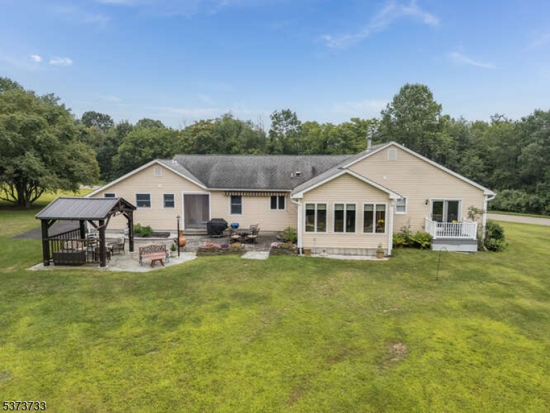 Columbia, New Jersey, 07832, United States, 3 Bedrooms Bedrooms, ,3 BathroomsBathrooms,Residential,For Sale,1977170