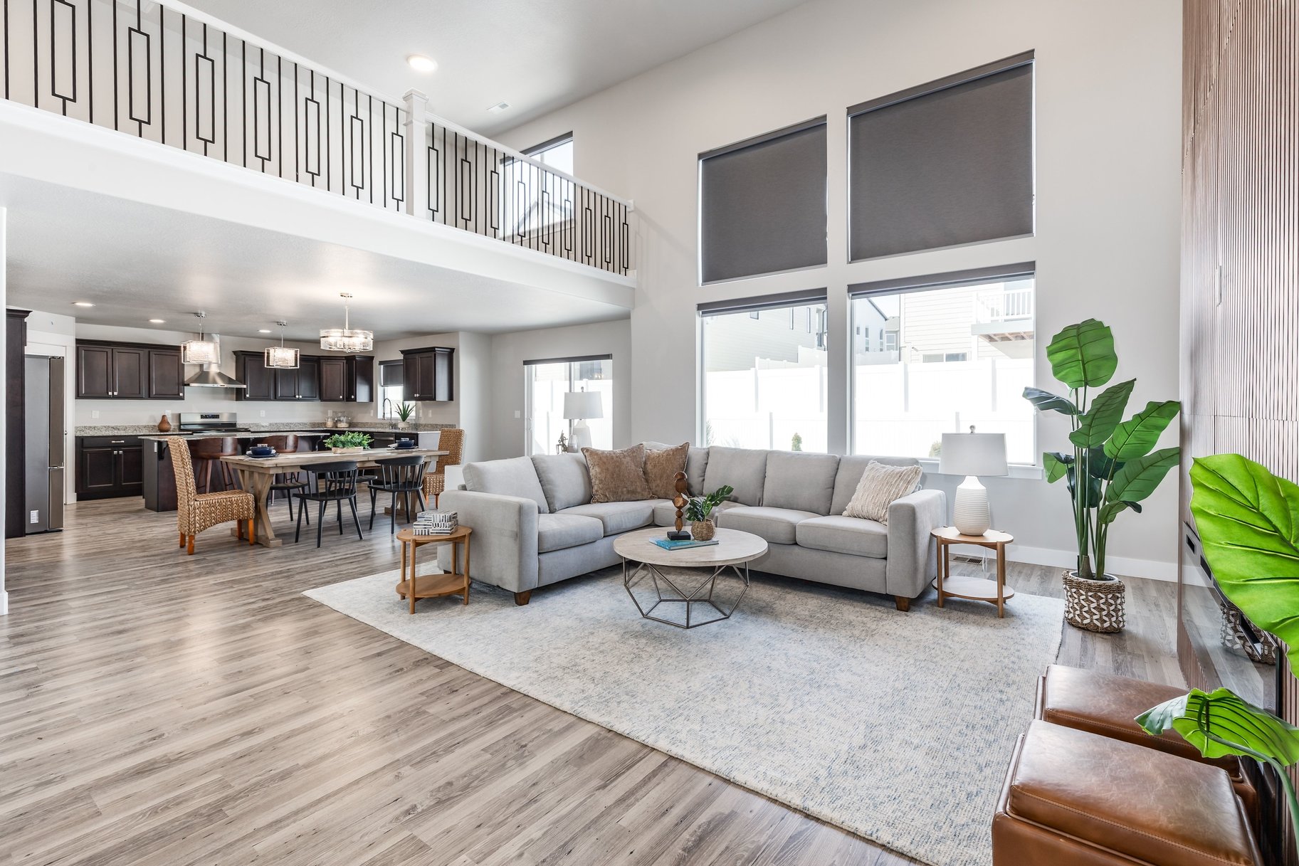  Fantastically Upgraded 2-Story Home with Theater and ADU - 物件實景