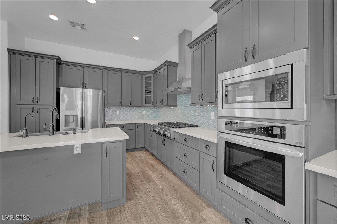 Henderson, Nevada, 89052, United States, 5 Bedrooms Bedrooms, ,2 BathroomsBathrooms,Residential,For Sale,1897207