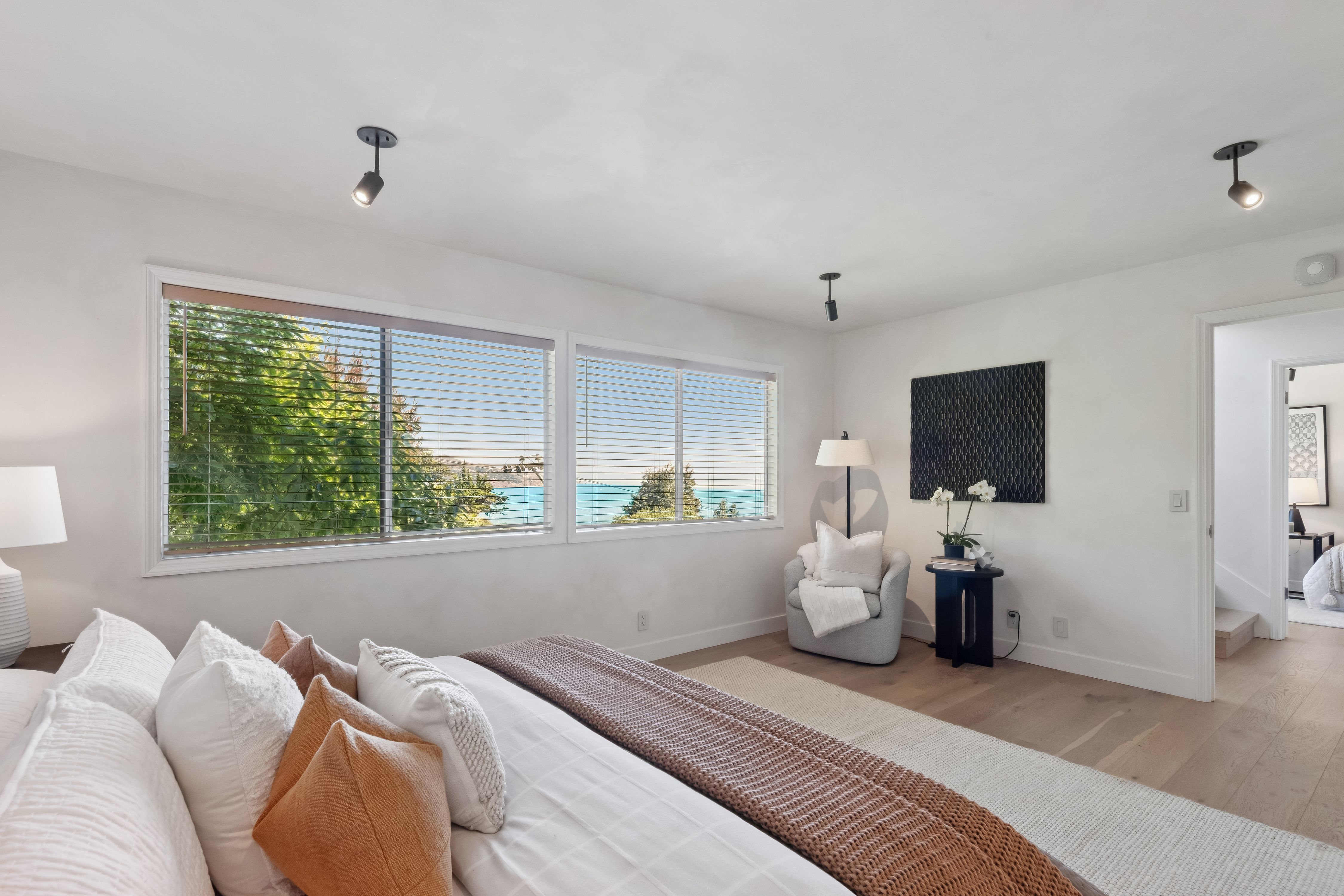  Quality, Design and Comfort Converge Bay Views too… - 物件實景