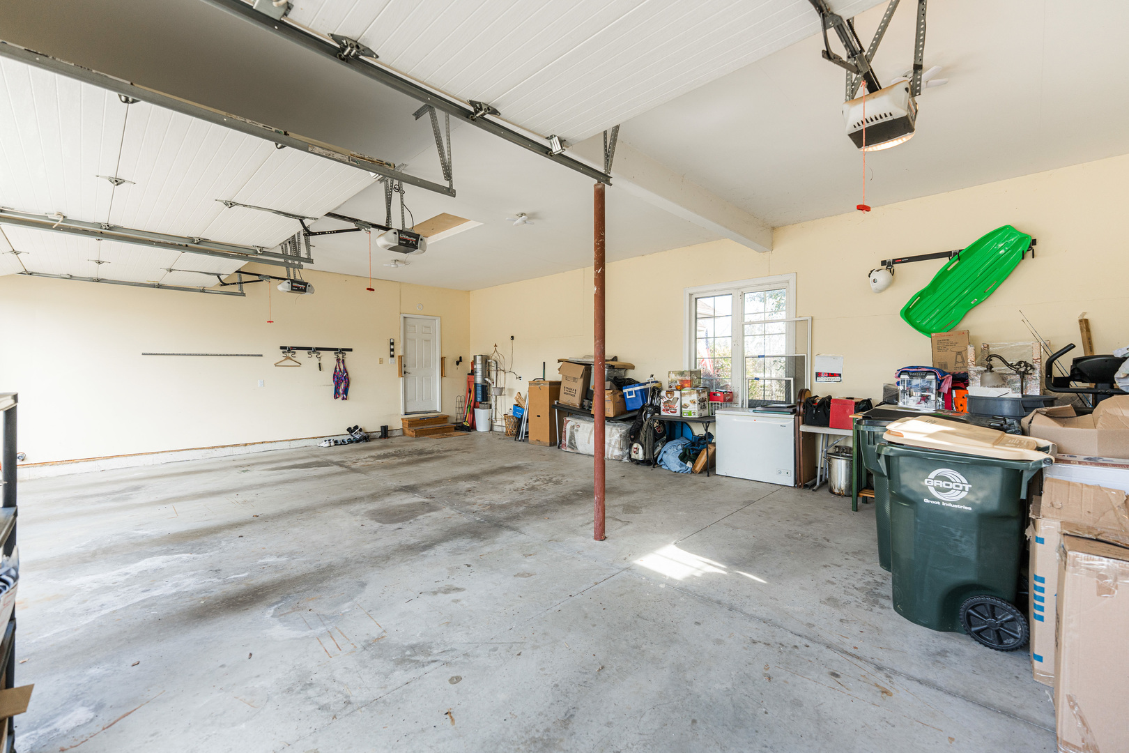 Sheridan, Illinois, 60551, United States, 3 Bedrooms Bedrooms, ,2 BathroomsBathrooms,Residential,For Sale,1994761