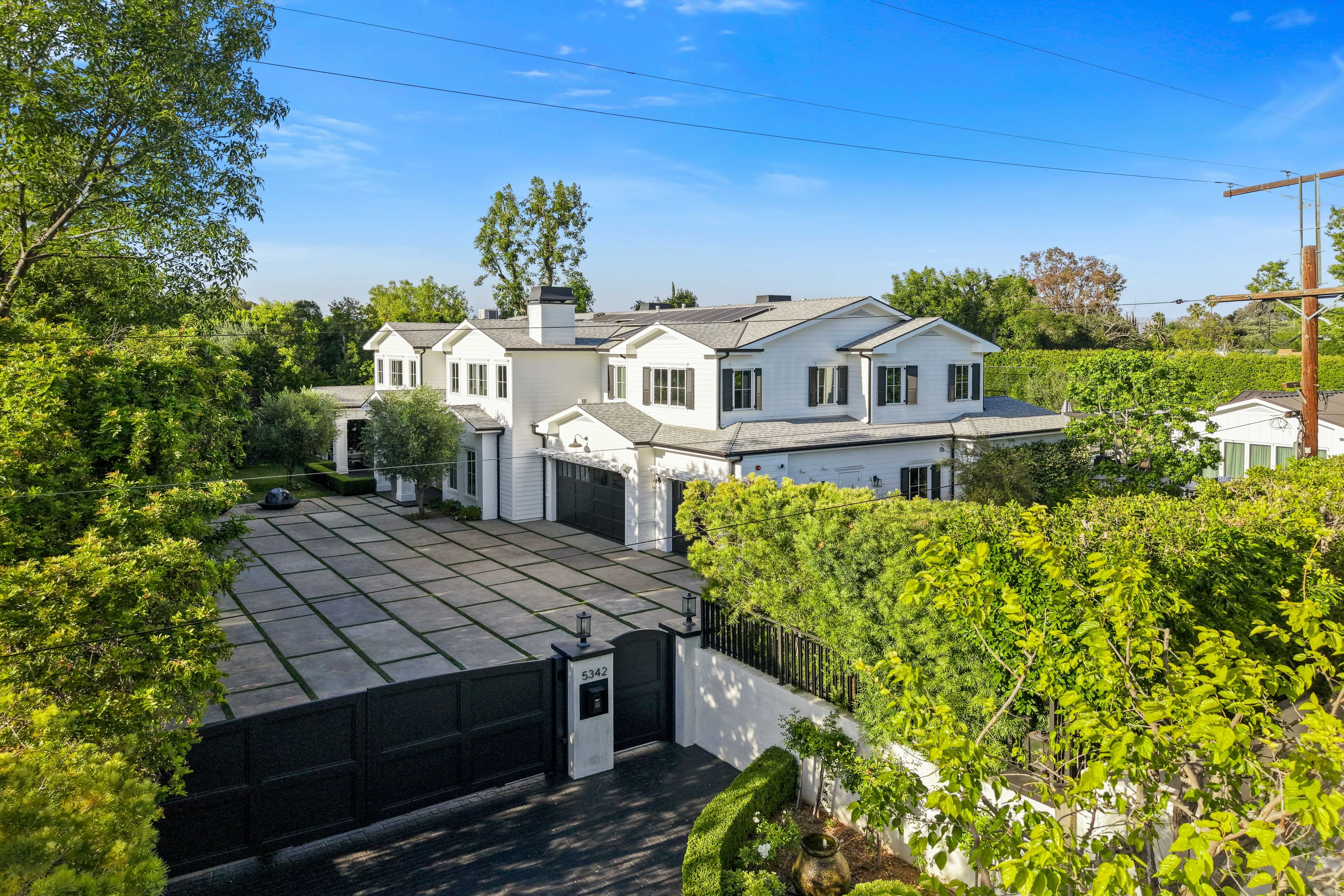  5342 Shoshone Avenue - 物件實景