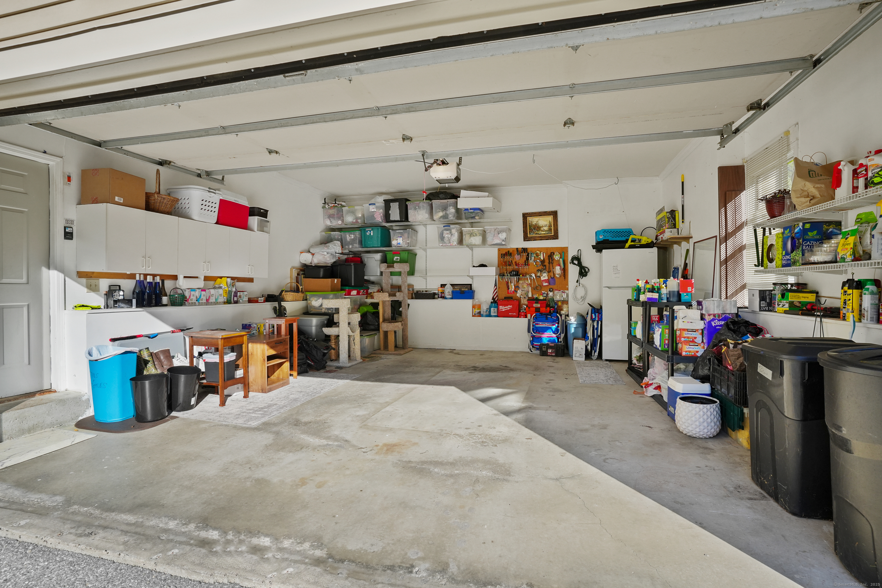 New Milford, Connecticut, 06776, United States, 2 Bedrooms Bedrooms, ,3 BathroomsBathrooms,Residential,For Sale,1970230