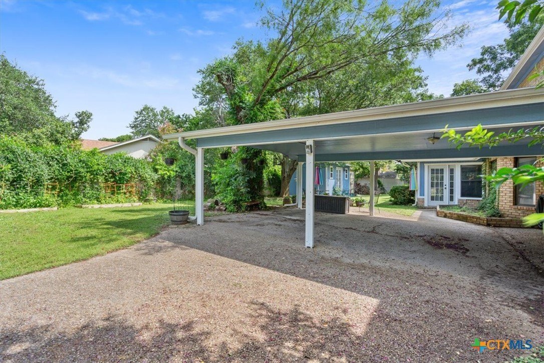 Salado, Texas, 76571, United States, 3 Bedrooms Bedrooms, ,3 BathroomsBathrooms,Residential,For Sale,1976351