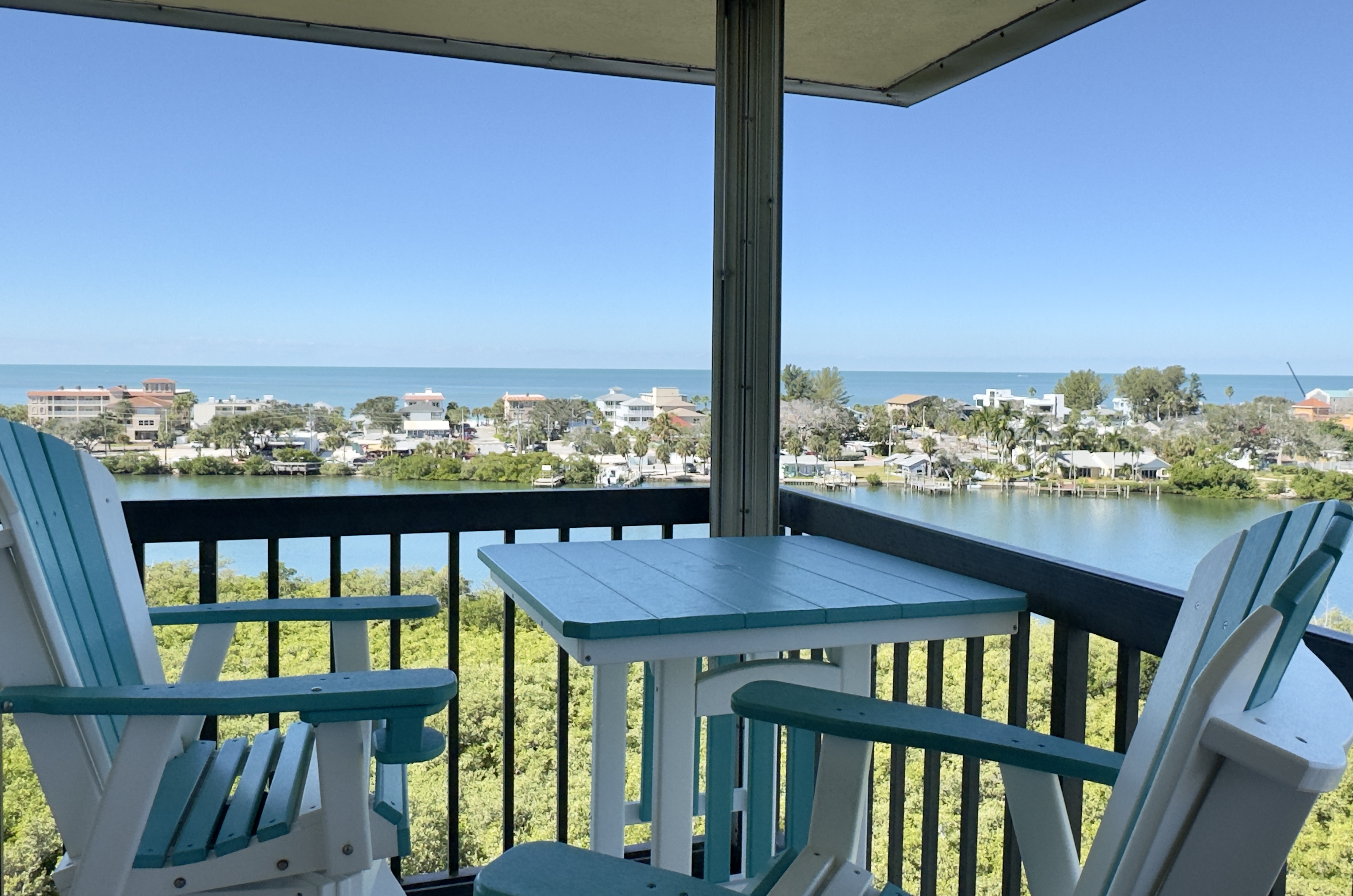 Largo, Florida, 33774, United States, 2 Bedrooms Bedrooms, ,2 BathroomsBathrooms,Residential,For Sale,2008953