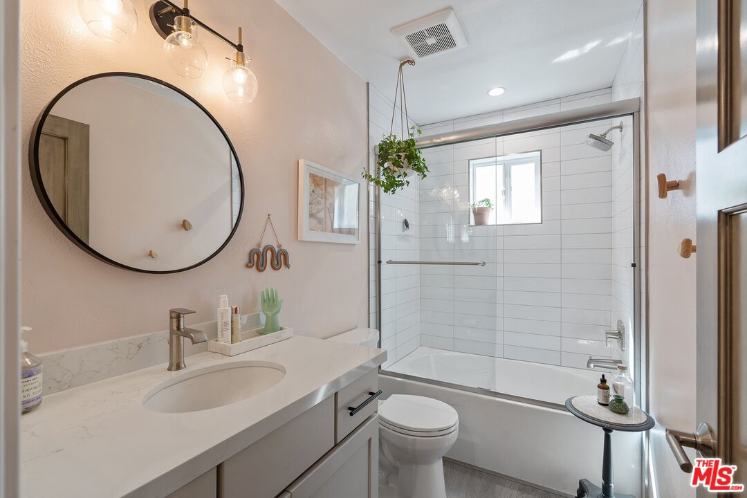 Malibu, California, 90265, United States, 3 Bedrooms Bedrooms, ,2 BathroomsBathrooms,Residential,For Sale,1991505