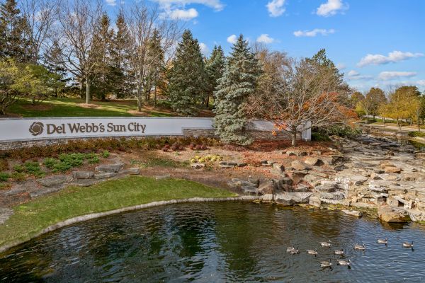 Huntley, Illinois, 60142, United States, 2 Bedrooms Bedrooms, ,2 BathroomsBathrooms,Residential,For Sale,1989906