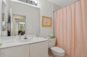 Boca Raton, Florida, 33433, United States, 2 Bedrooms Bedrooms, ,2 BathroomsBathrooms,Residential,For Sale,1921659