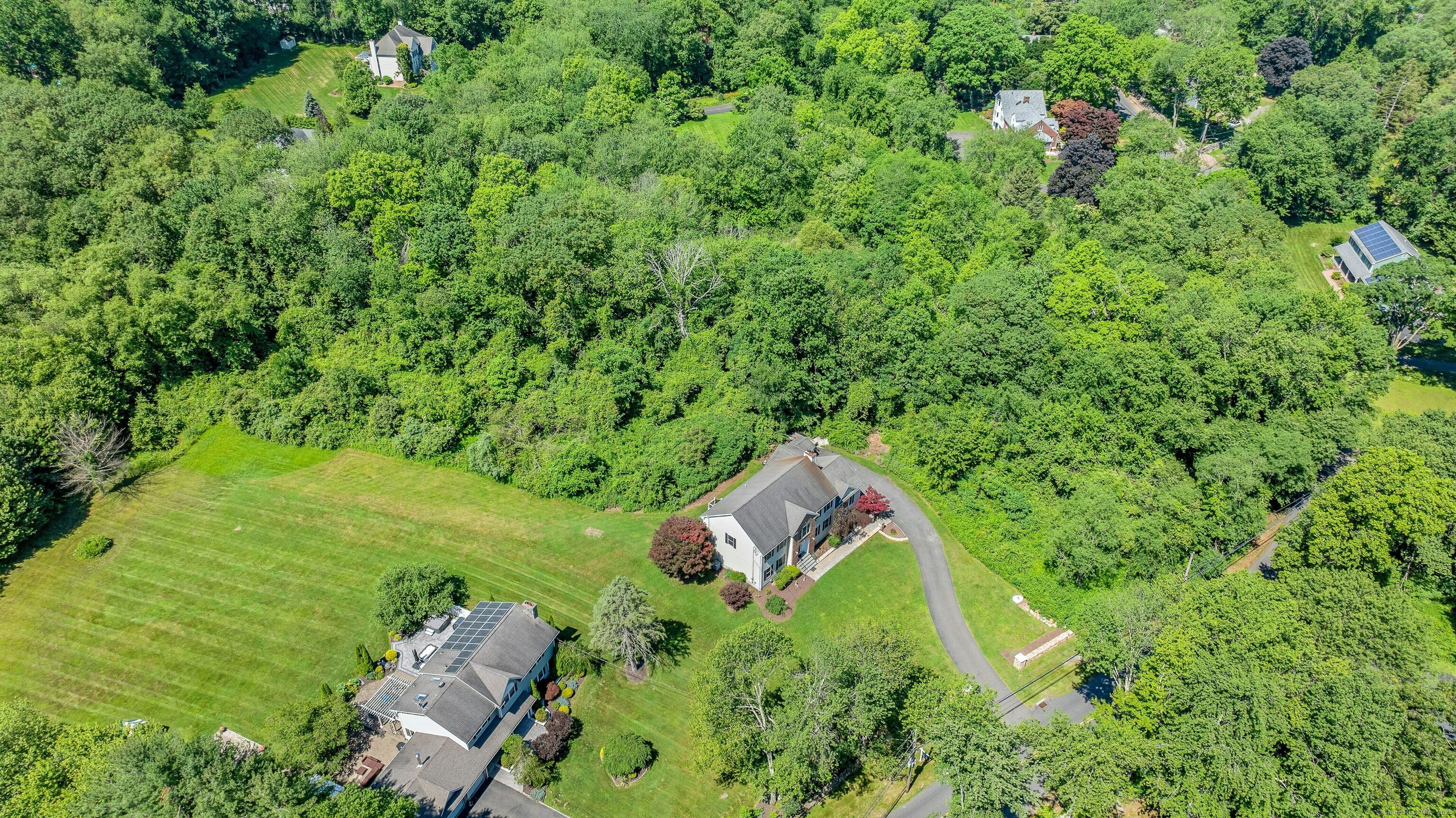 Shelton, Connecticut, 06484, United States, 3 Bedrooms Bedrooms, ,3 BathroomsBathrooms,Residential,For Sale,1875450