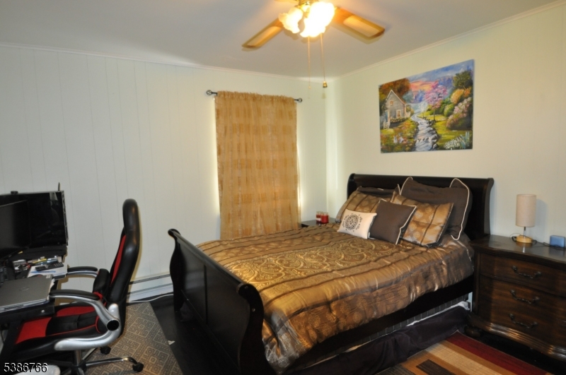 Burlington, Springfield Township`, New Jersey, 07081, United States, 4 Bedrooms Bedrooms, ,3 BathroomsBathrooms,Residential,For Sale,1979460