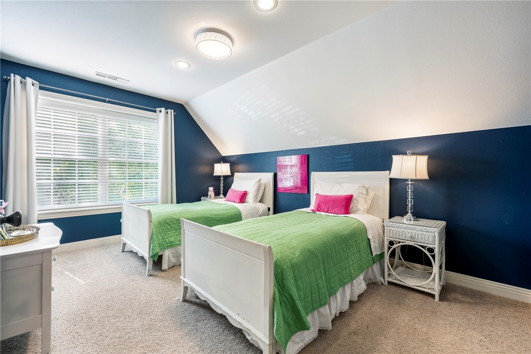 2370 E Meandering Way, Fayetteville, Arkansas, 72701, United States, 4 Bedrooms Bedrooms, ,5 BathroomsBathrooms,Residential,For Sale,2370 E Meandering Way,1618973