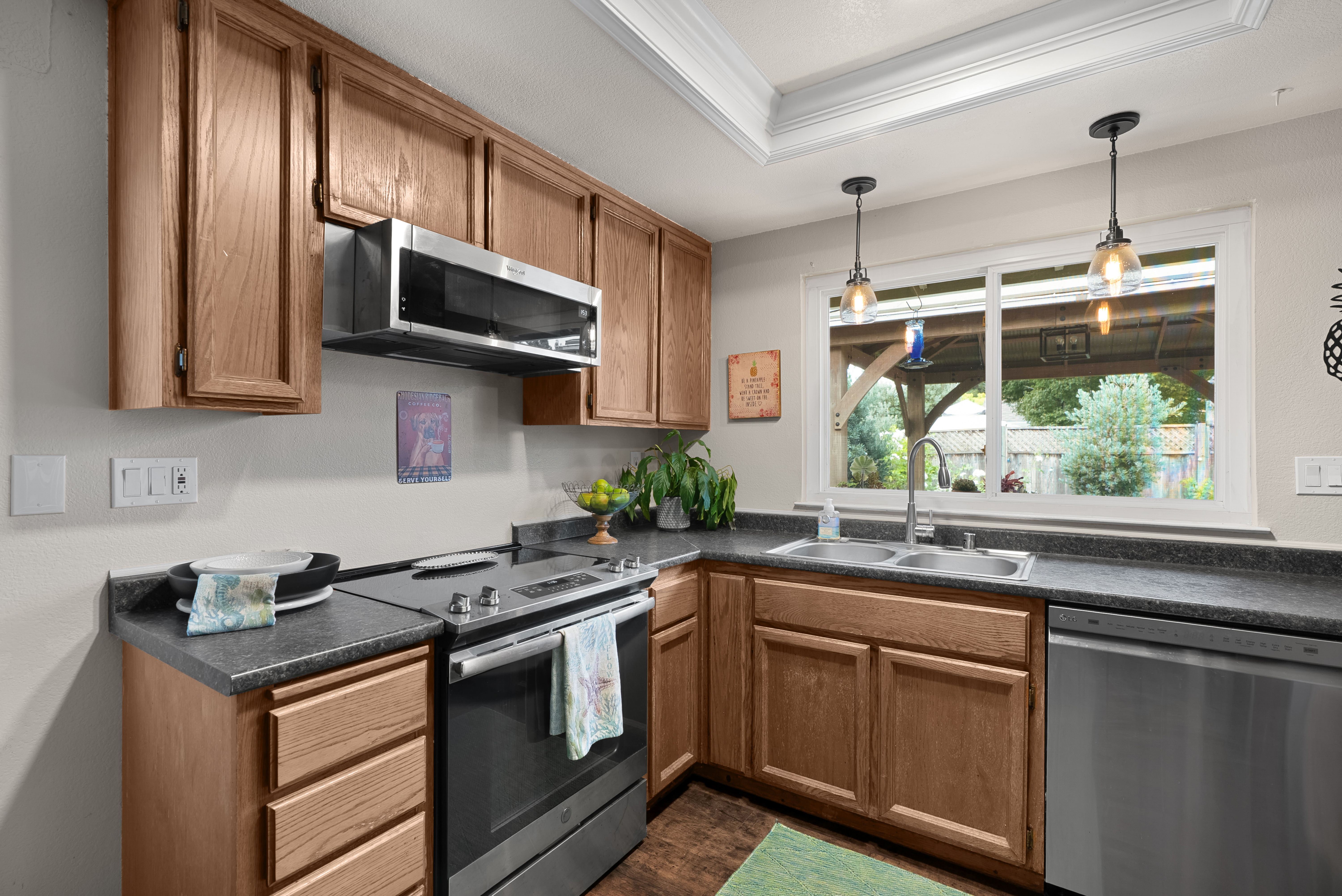  451 Rusty Drive, Santa Rosa, CA 95401 - 物件實景