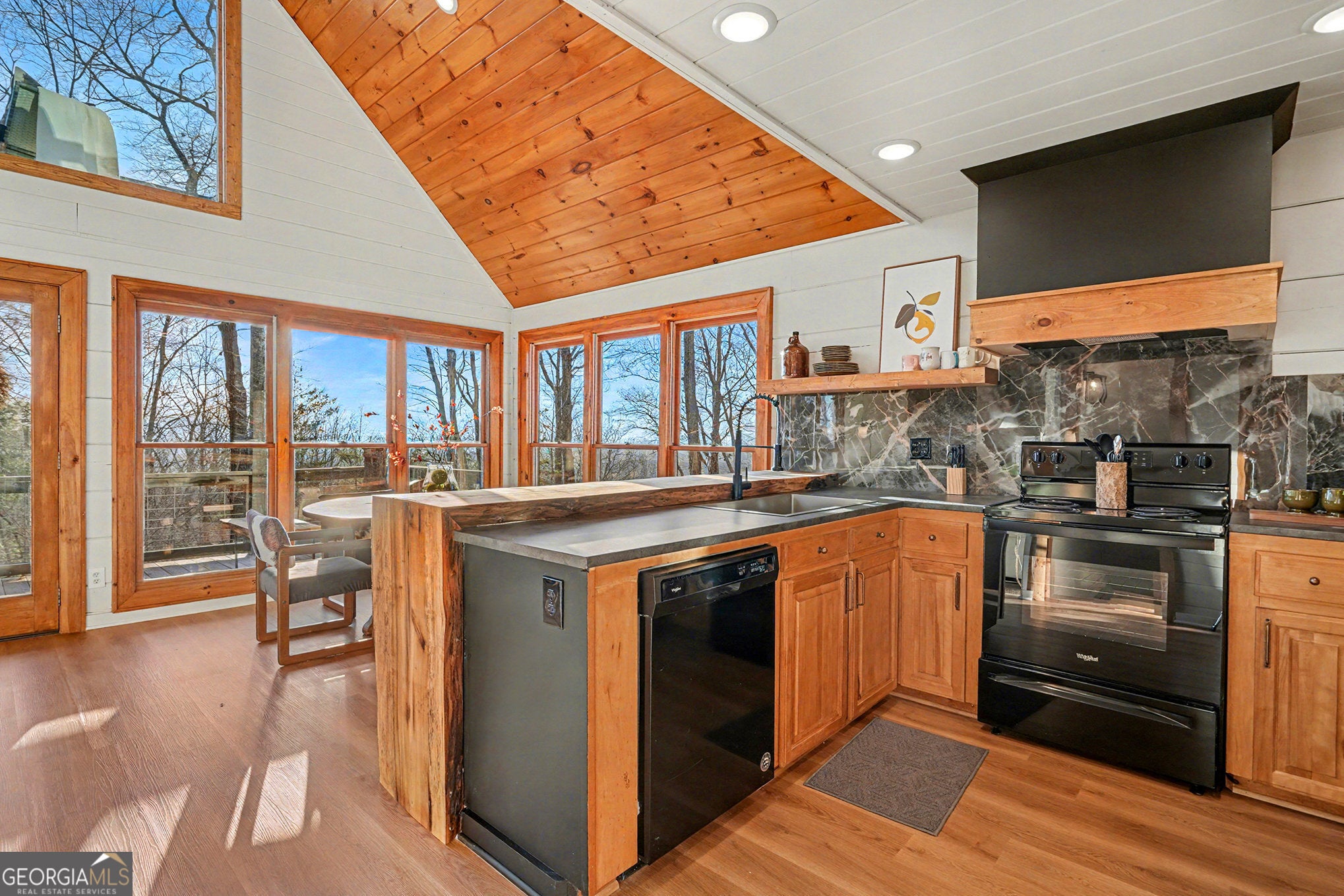 Morganton, Georgia, 30560, United States, 3 Bedrooms Bedrooms, ,3 BathroomsBathrooms,Residential,For Sale,2006569