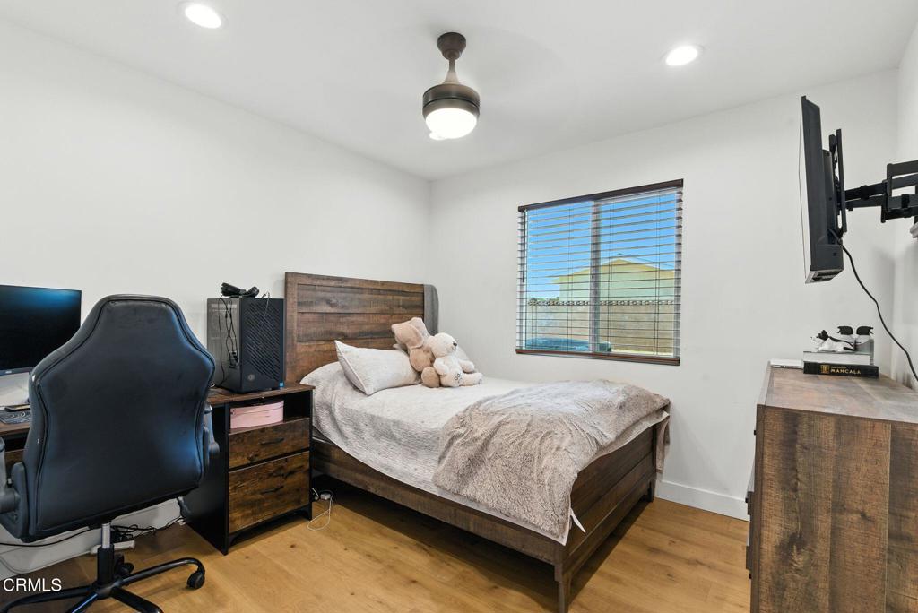 Lancaster, California, 93535, United States, 5 Bedrooms Bedrooms, ,3 BathroomsBathrooms,Residential,For Sale,2002245