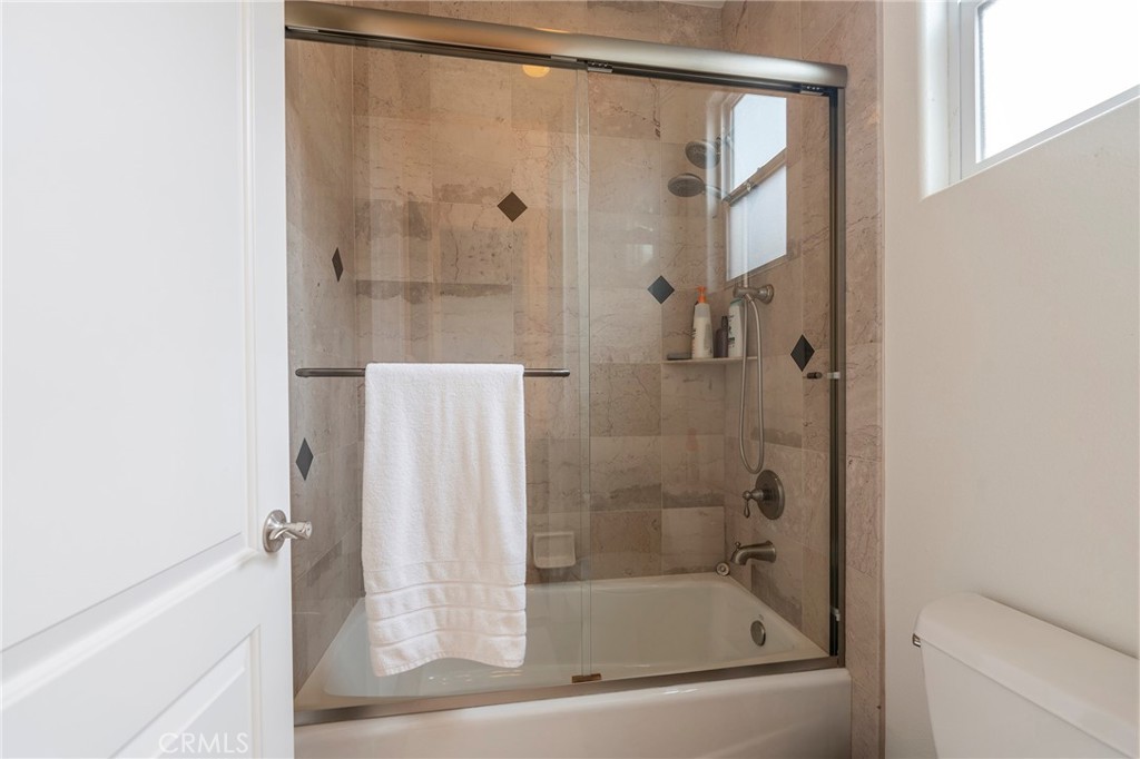 Huntington Beach, California, 92648, United States, 3 Bedrooms Bedrooms, ,4 BathroomsBathrooms,Residential,For Sale,1897780