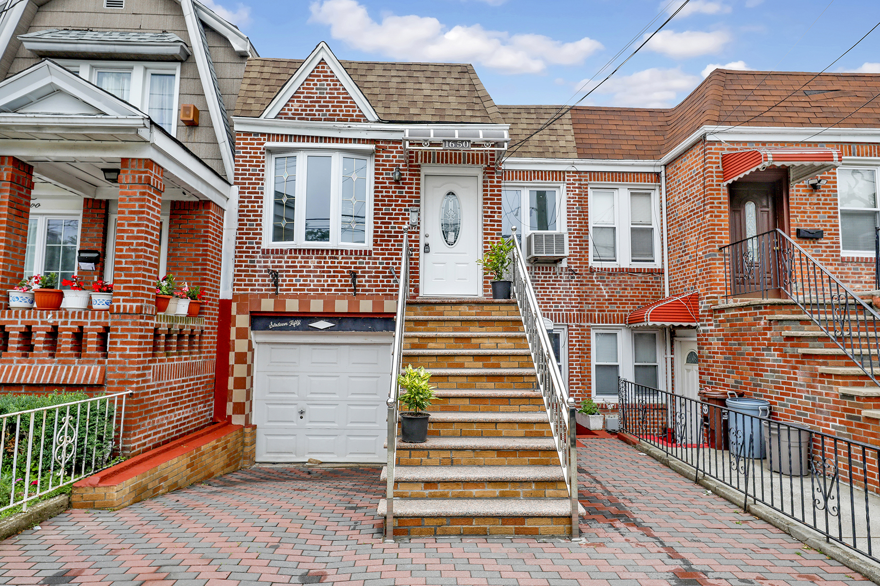 Brooklyn, New York, 11234, United States, 3 Bedrooms Bedrooms, ,2 BathroomsBathrooms,Residential,For Sale,1938204