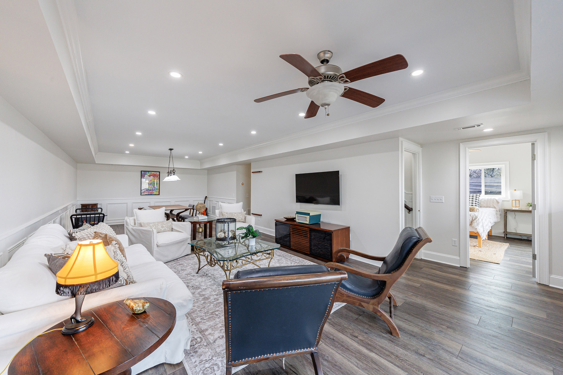  Renovated Turnkey Lakefront Residence - 物件實景