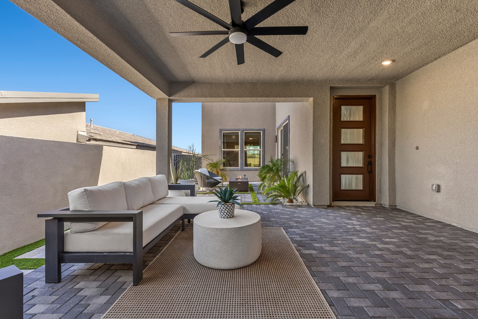  Mountainside Henderson Retreat with Strip Views & Resort-Style Backyard - 物件實景