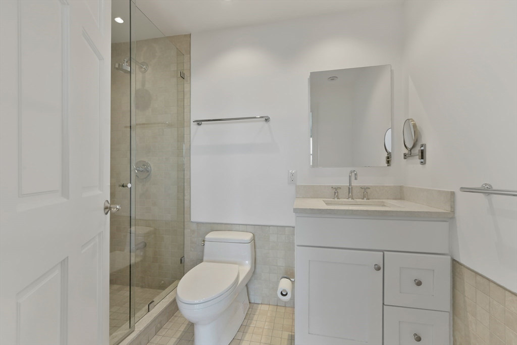 Boston, Massachusetts, 02118, United States, 2 Bedrooms Bedrooms, ,3 BathroomsBathrooms,Residential,For Sale,1978811