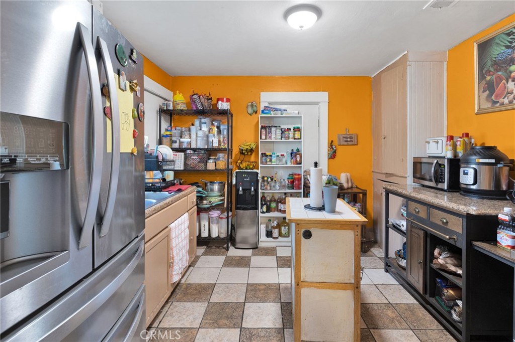 Redlands, California, 92374, United States, 5 Bedrooms Bedrooms, ,3 BathroomsBathrooms,Residential,For Sale,1987347