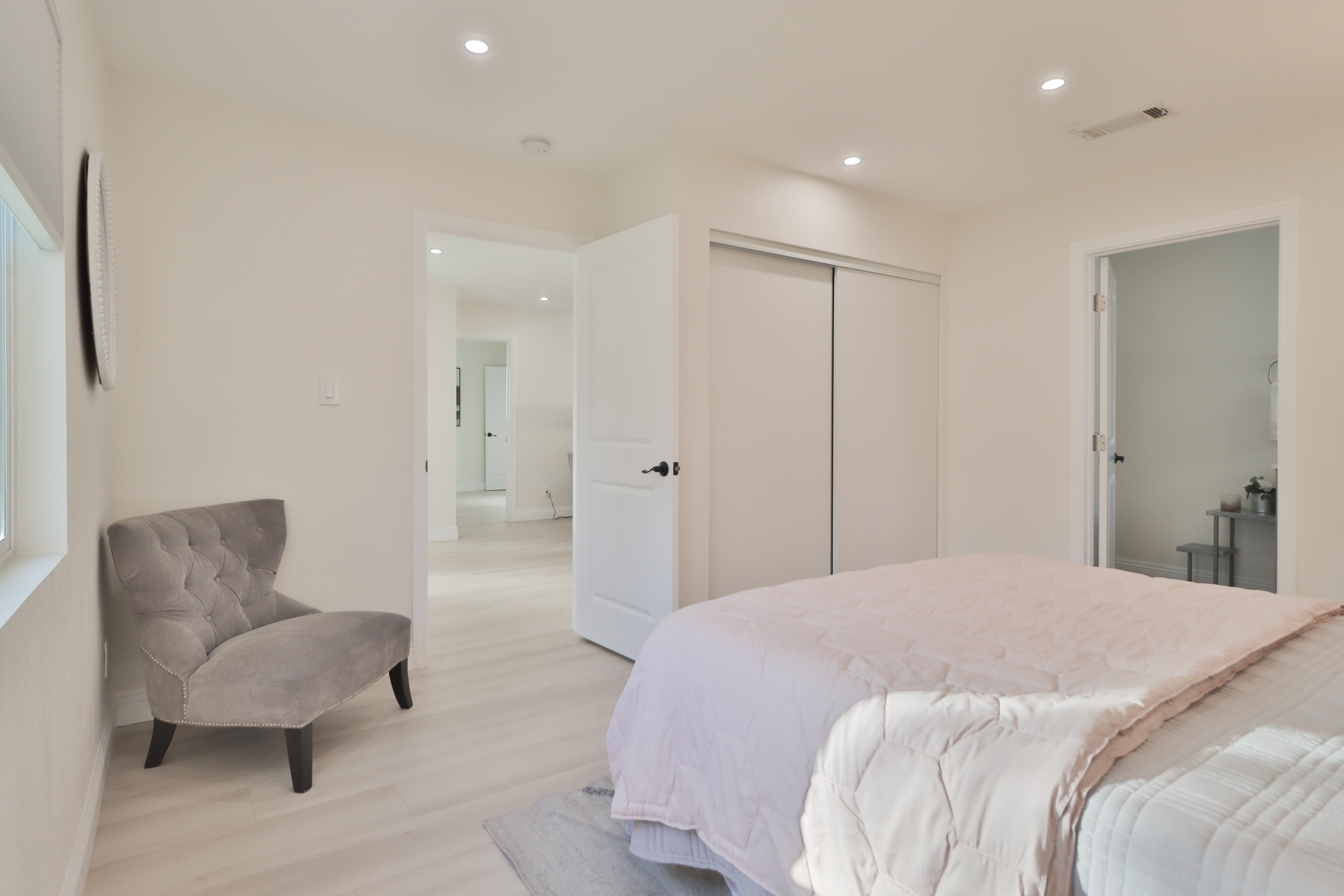 Woodland Hills, California, 91303, United States, 6 Bedrooms Bedrooms, ,7 BathroomsBathrooms,Residential,For Sale,1838273