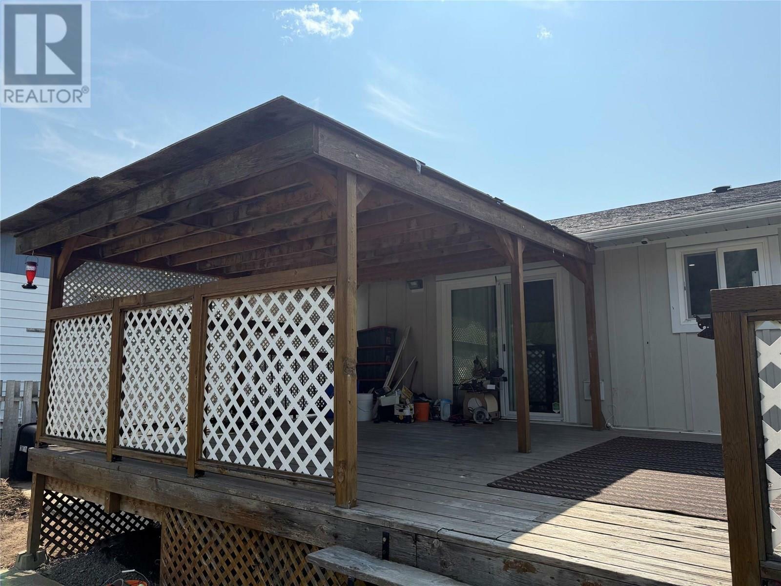 KAMLOOPS, British Columbia, V2H 1L4, CA, 4 Bedrooms Bedrooms, ,2 BathroomsBathrooms,Residential,For Sale,1874935
