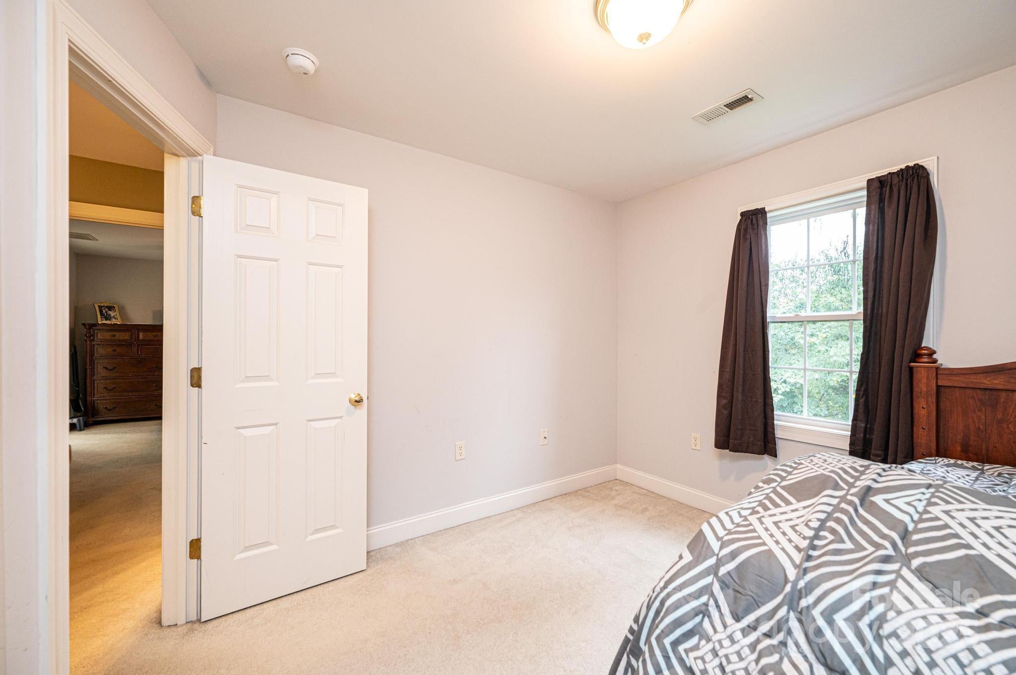 2640 Ironwood Drive, Hickory, North Carolina, 28602, United States, 4 Bedrooms Bedrooms, ,3 BathroomsBathrooms,Residential,For Sale,2640 Ironwood Drive,1635199