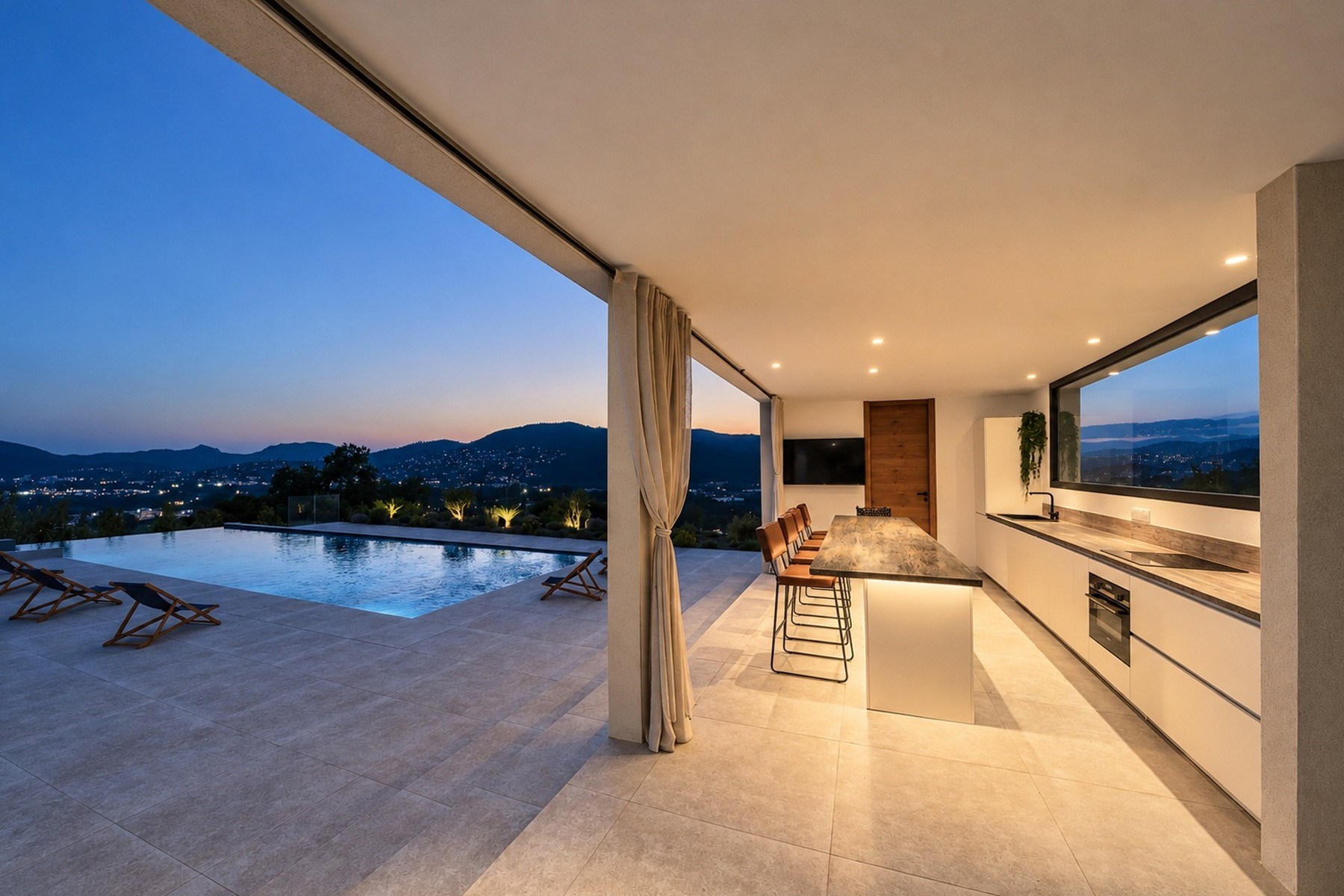  Mougins, private estate for sale, 533 sqm, panoramic views, guest house and 2.2… - 物件實景