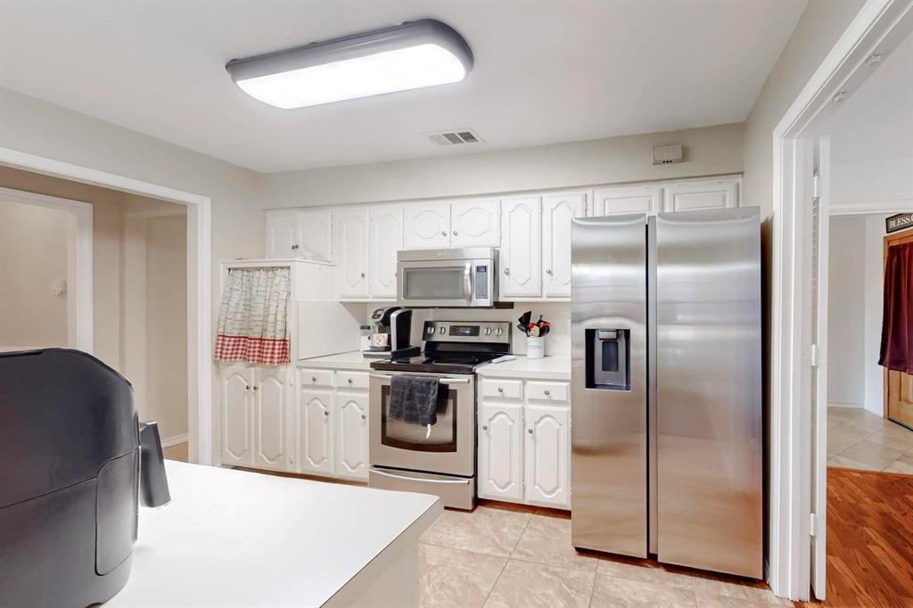 Forney, Texas, 75126, United States, 4 Bedrooms Bedrooms, ,2 BathroomsBathrooms,Residential,For Sale,1976991