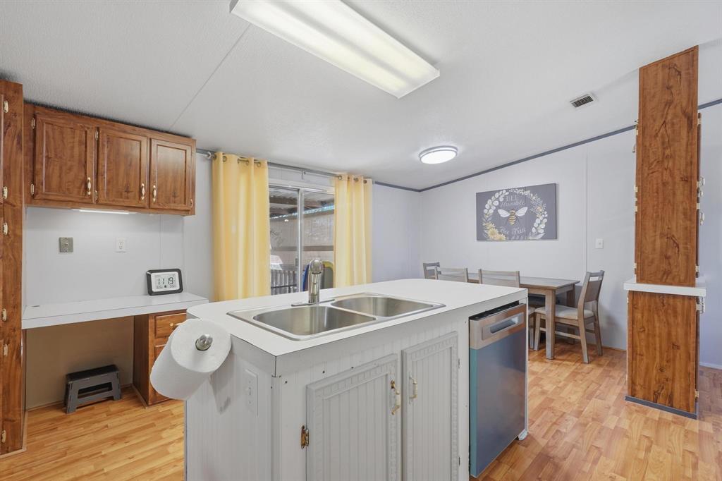 Abilene, Texas, 79601, United States, ,Residential,For Sale,1990957