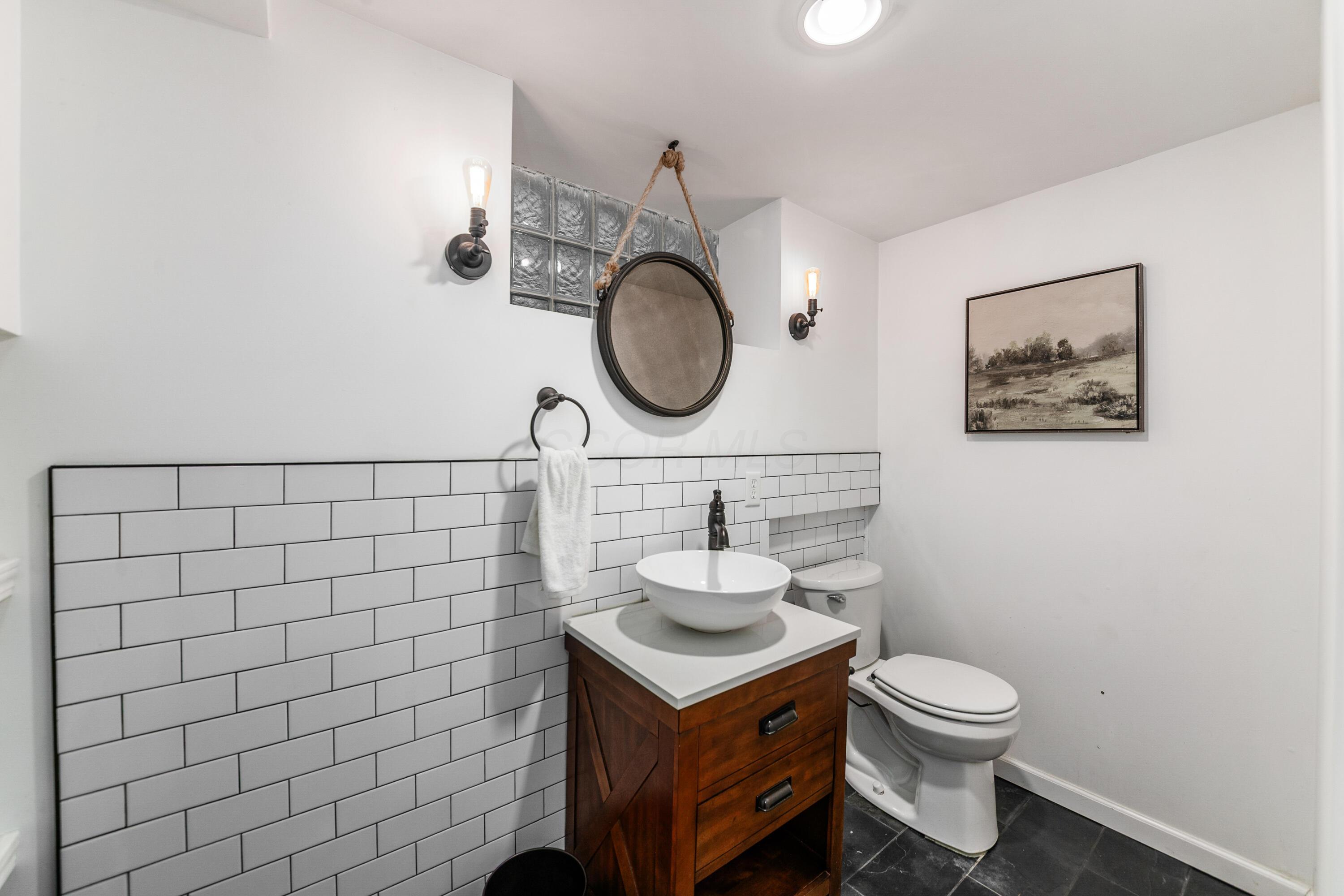 Columbus, Ohio, 43214, United States, 4 Bedrooms Bedrooms, ,3 BathroomsBathrooms,Residential,For Sale,1996077