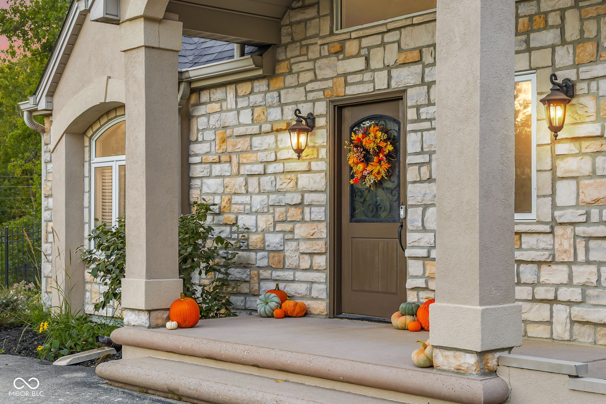 Columbus, Indiana, 47201, United States, 5 Bedrooms Bedrooms, ,6 BathroomsBathrooms,Residential,For Sale,1982008