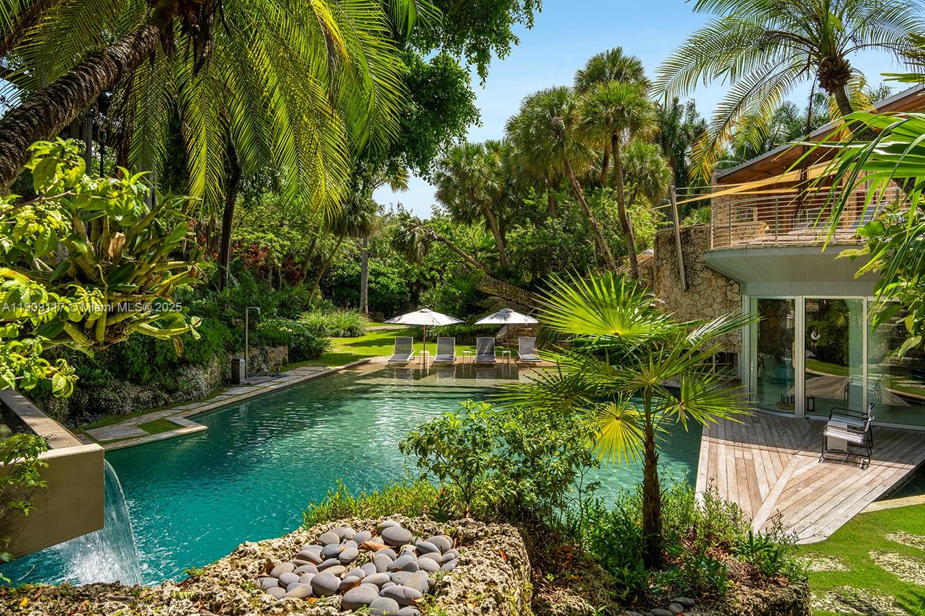 Miami, Florida, 33133, United States, 13 Bedrooms Bedrooms, ,18 BathroomsBathrooms,Residential,For Sale,1989288