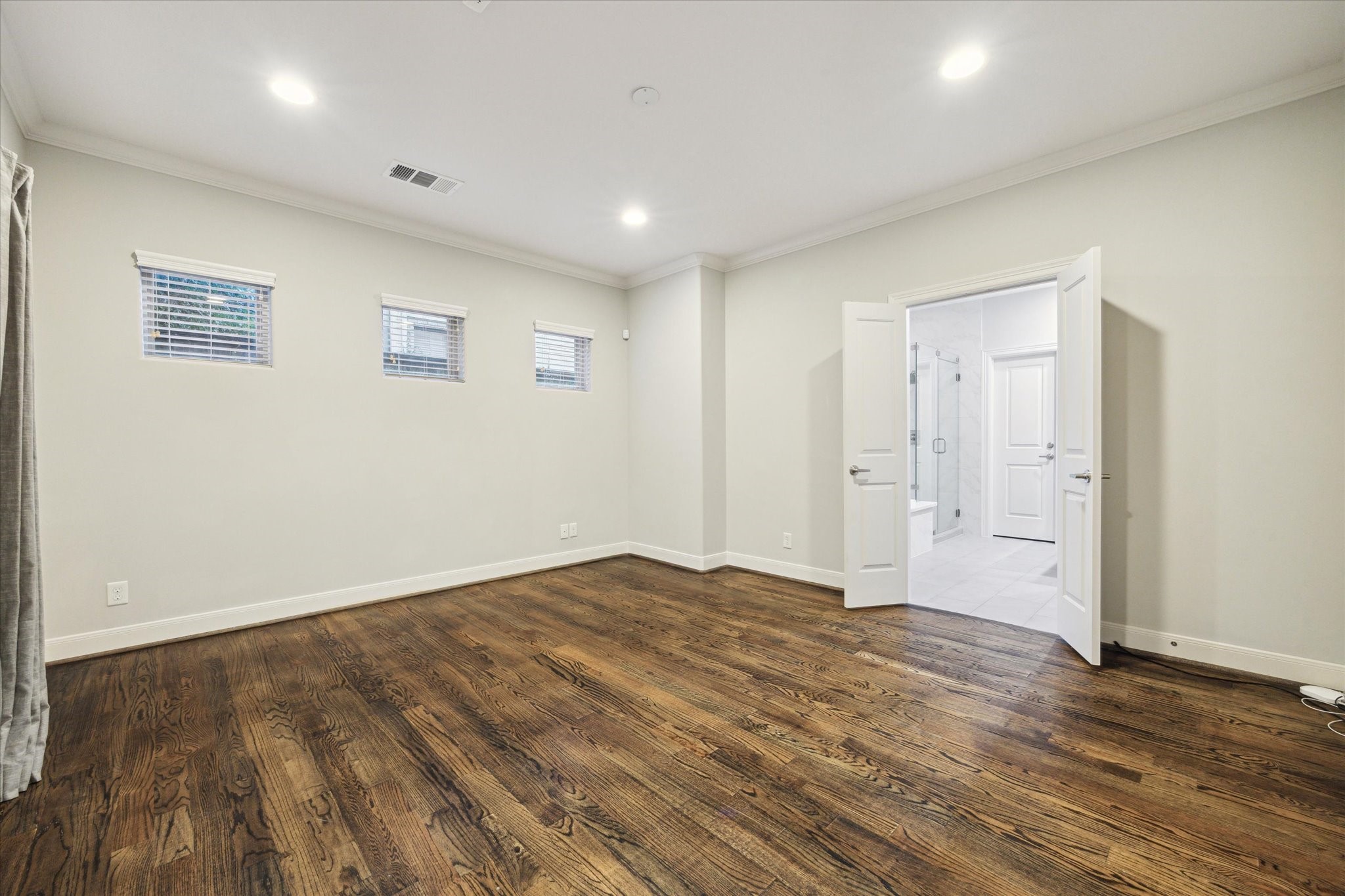  6008 Potomac Park Drive - 物件實景