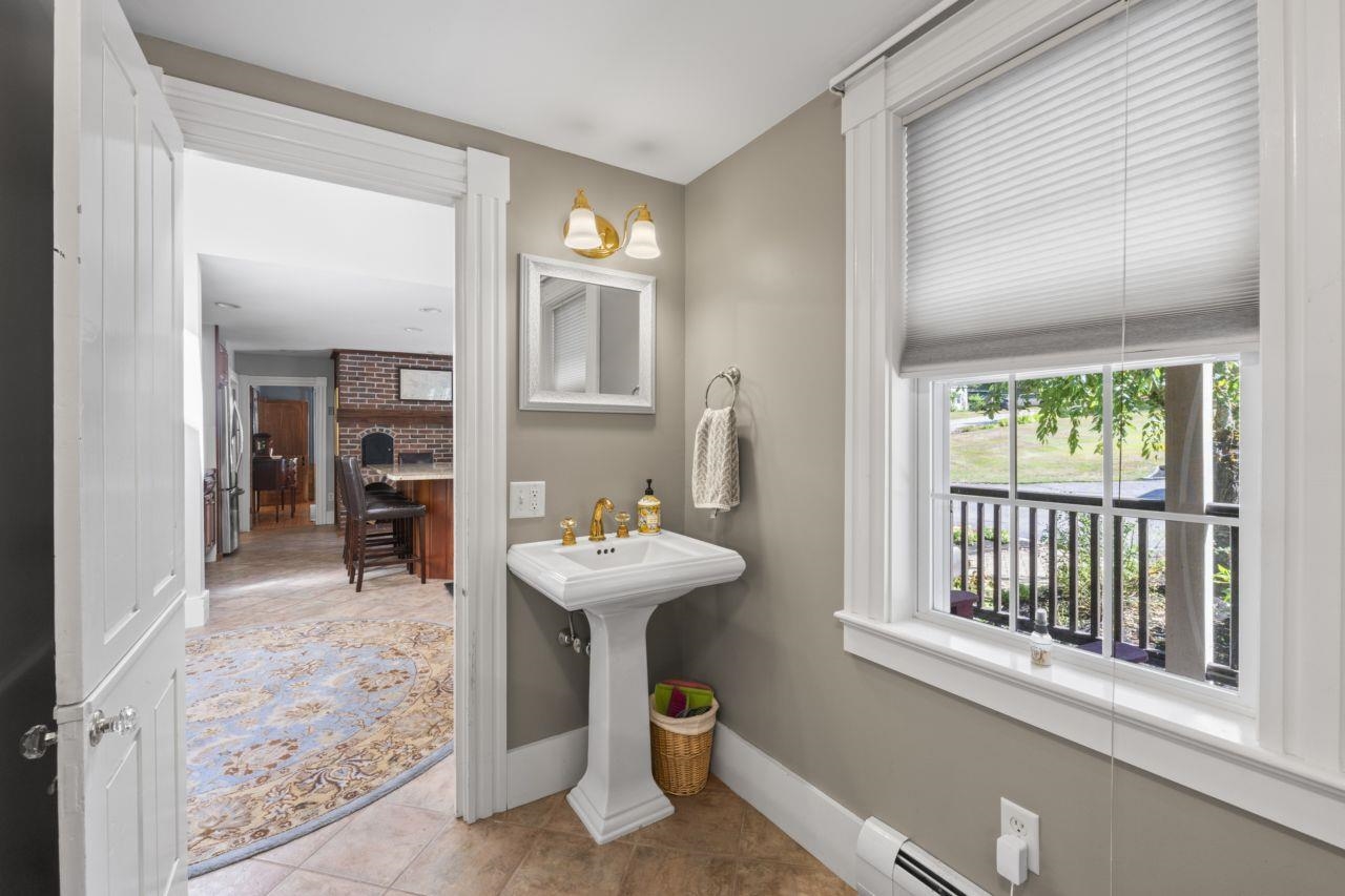 Barrington, New Hampshire, 03825, United States, 4 Bedrooms Bedrooms, ,3 BathroomsBathrooms,Residential,For Sale,1984390