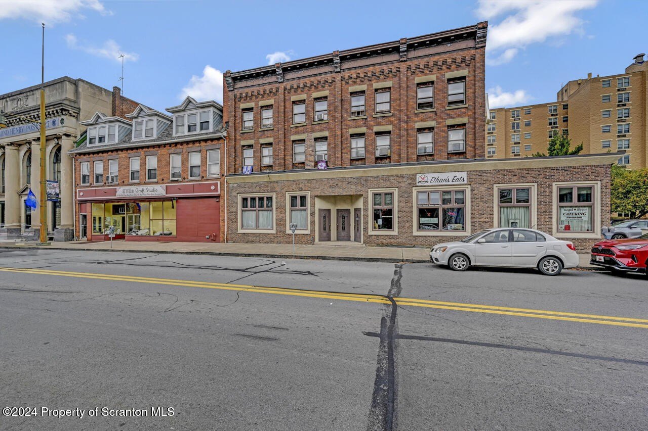 Olyphant, Pennsylvania, 18447, United States, ,Residential,For Sale,1996736