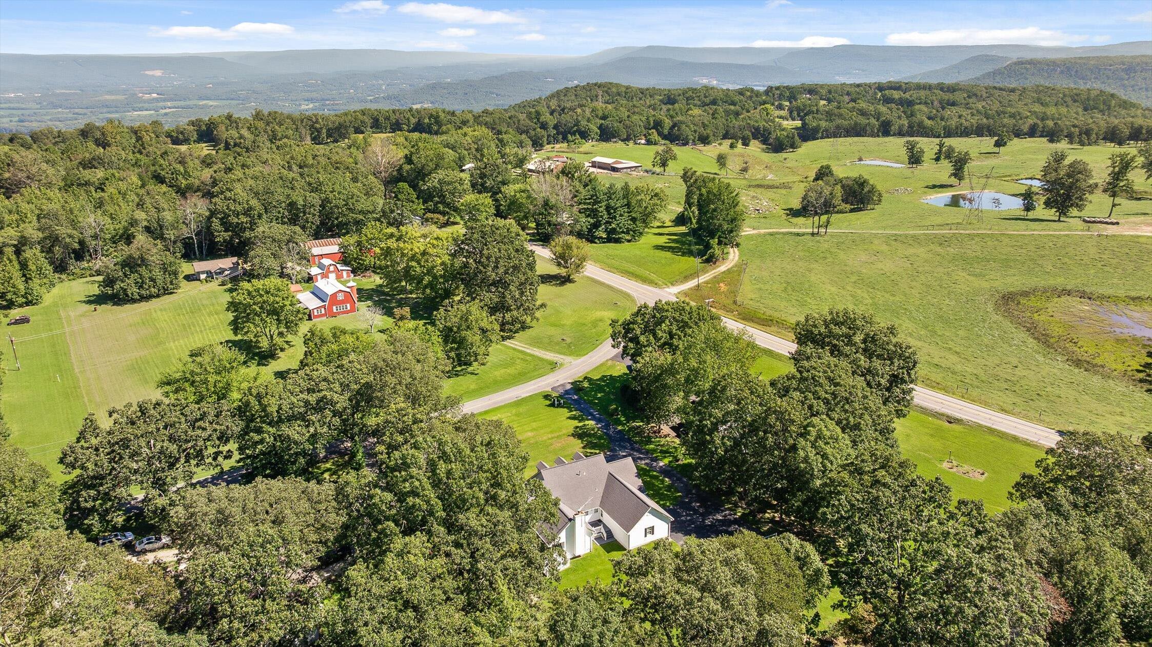 Bryant, Alabama, 35958, United States, 6 Bedrooms Bedrooms, ,3 BathroomsBathrooms,Residential,For Sale,1983058