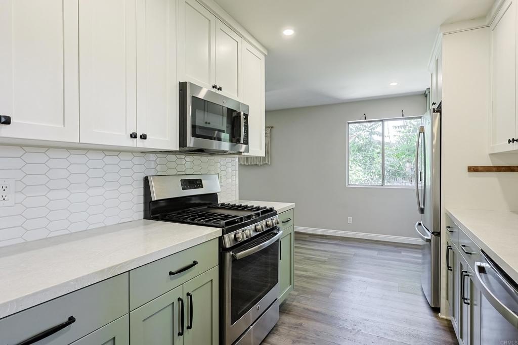 Lakeside, California, 92040, United States, 3 Bedrooms Bedrooms, ,2 BathroomsBathrooms,Residential,For Sale,1906391