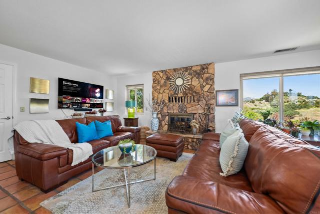 Fallbrook, California, 92028, United States, 3 Bedrooms Bedrooms, ,3 BathroomsBathrooms,Residential,For Sale,1817072