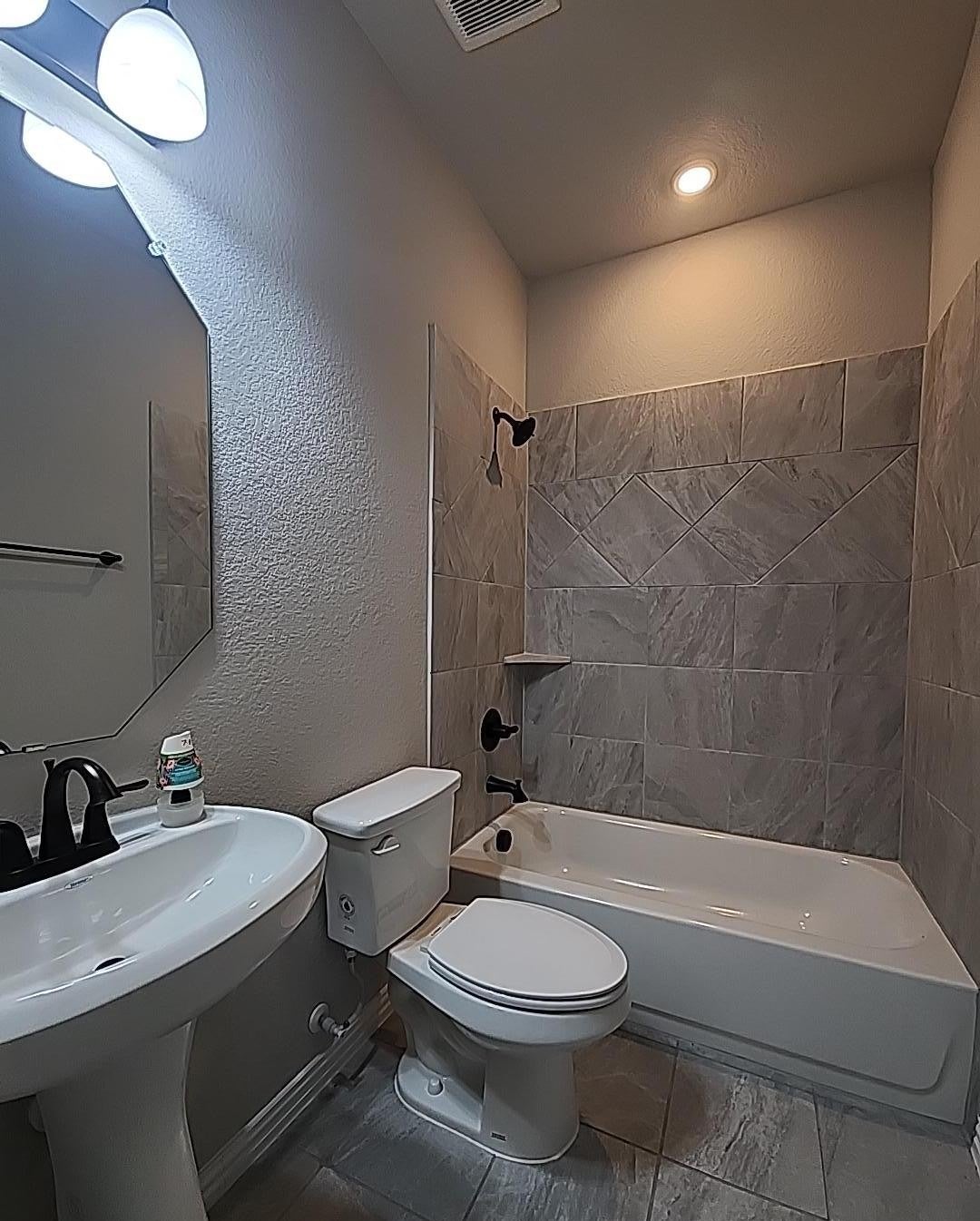 Farmersville, Texas, 75442, United States, 3 Bedrooms Bedrooms, ,3 BathroomsBathrooms,Residential,For Sale,1982491