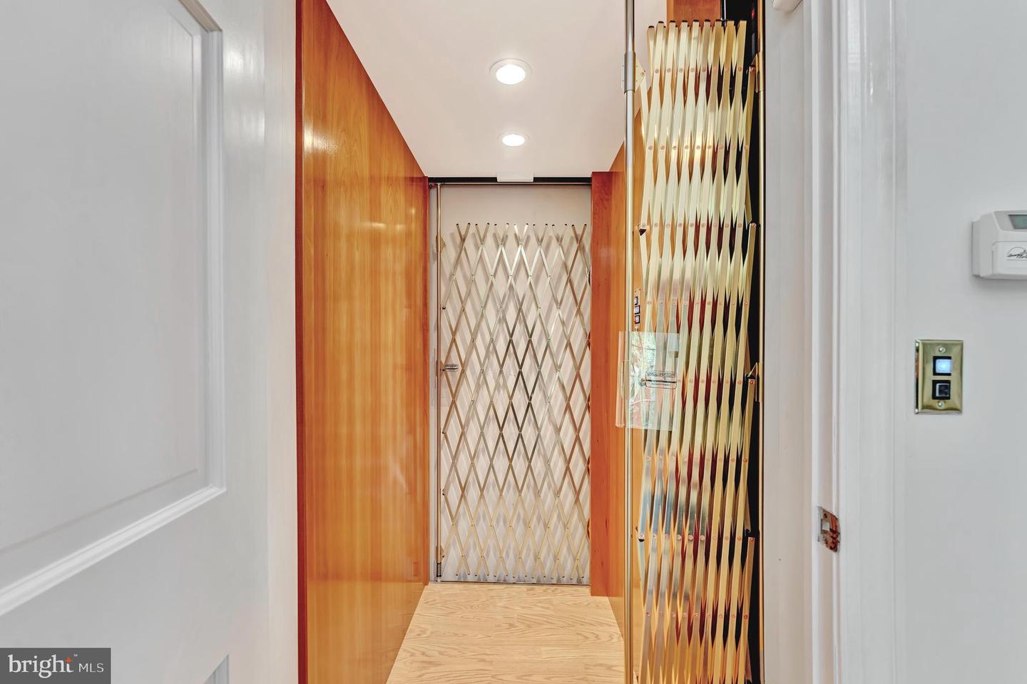 Princeton, New Jersey, 08540, United States, 5 Bedrooms Bedrooms, ,5 BathroomsBathrooms,Residential,For Sale,1947040