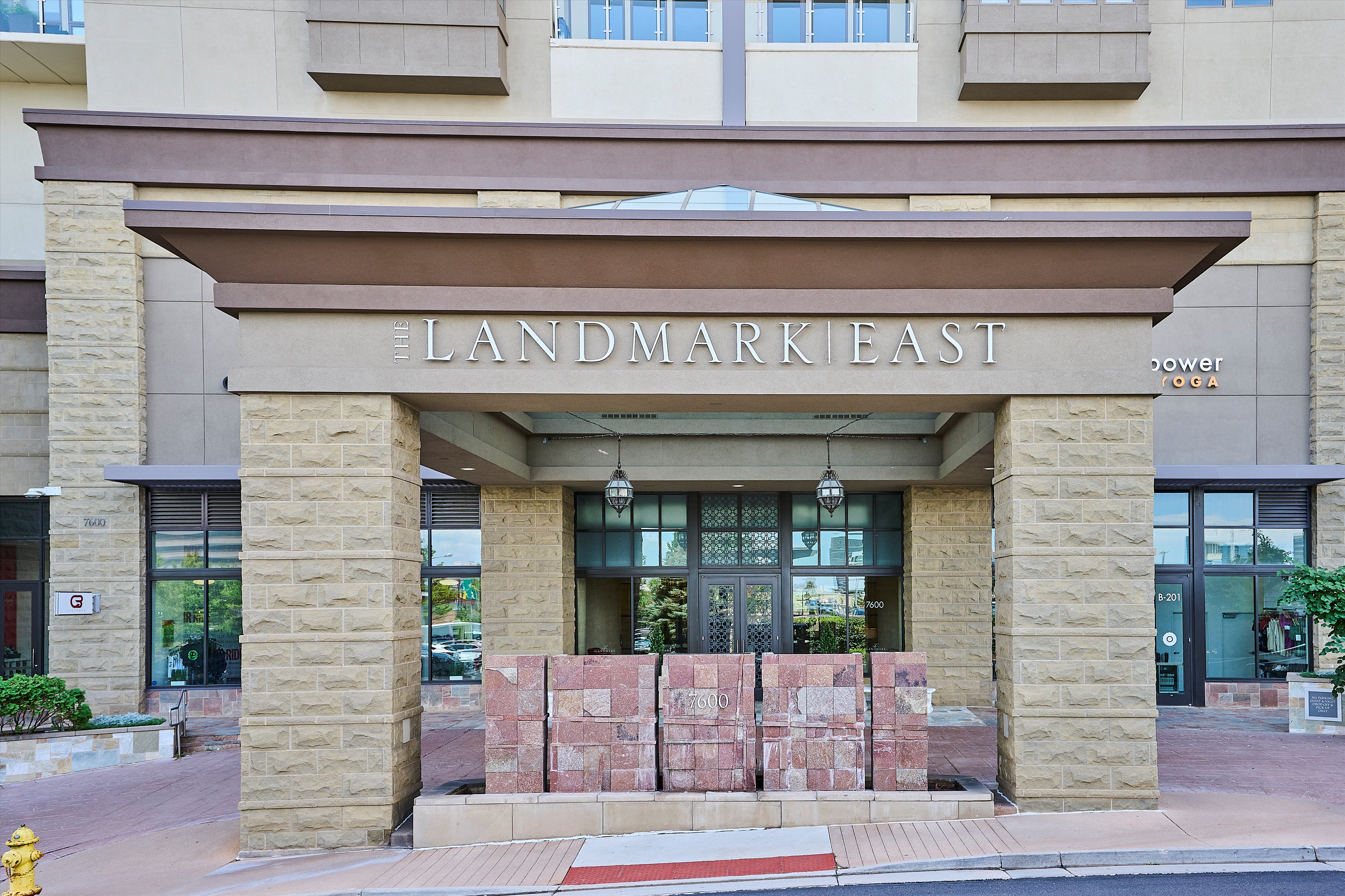  Experience Elevated Living in this Stunning Luxury Residence at The Landmark - 物件實景