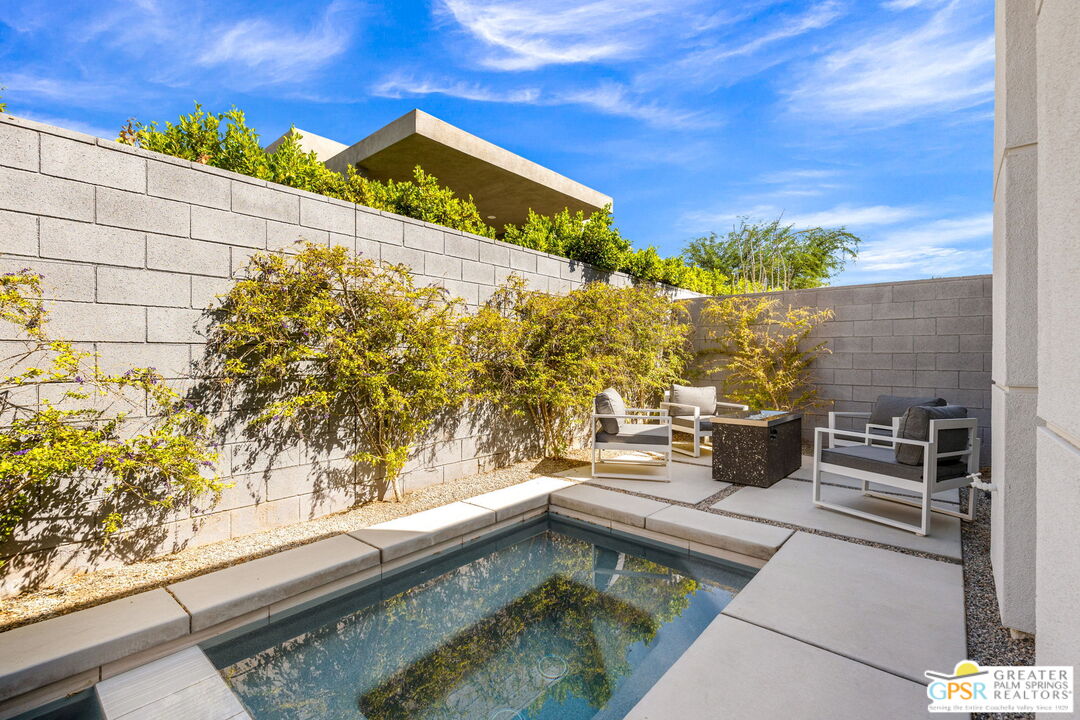 Palm Springs, California, 92262, United States, 3 Bedrooms Bedrooms, ,3 BathroomsBathrooms,Residential,For Sale,1927236